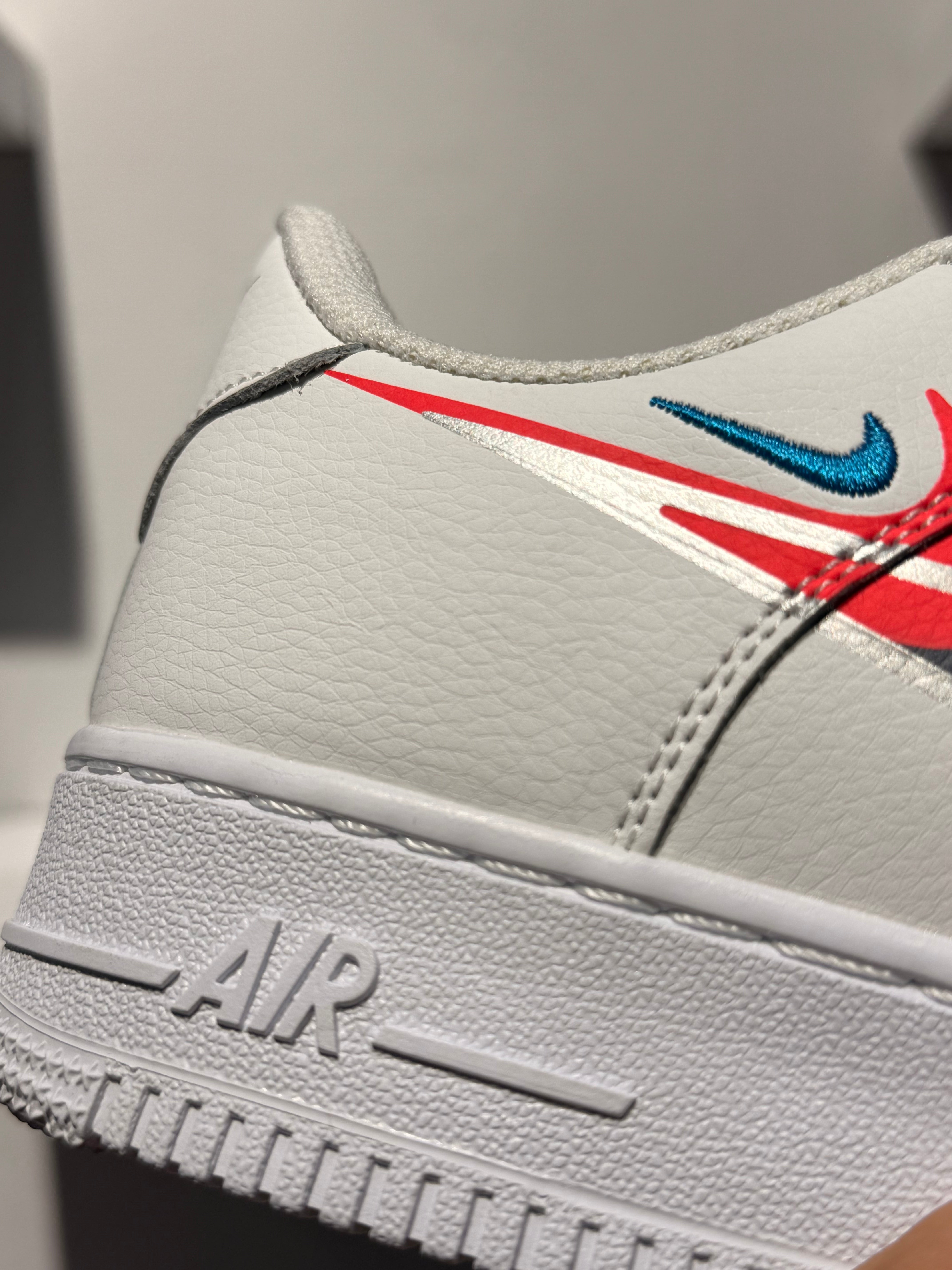 NIKE AIR FORCE 1 LOW 07 QUADRUPLE SWOOSH WHITE