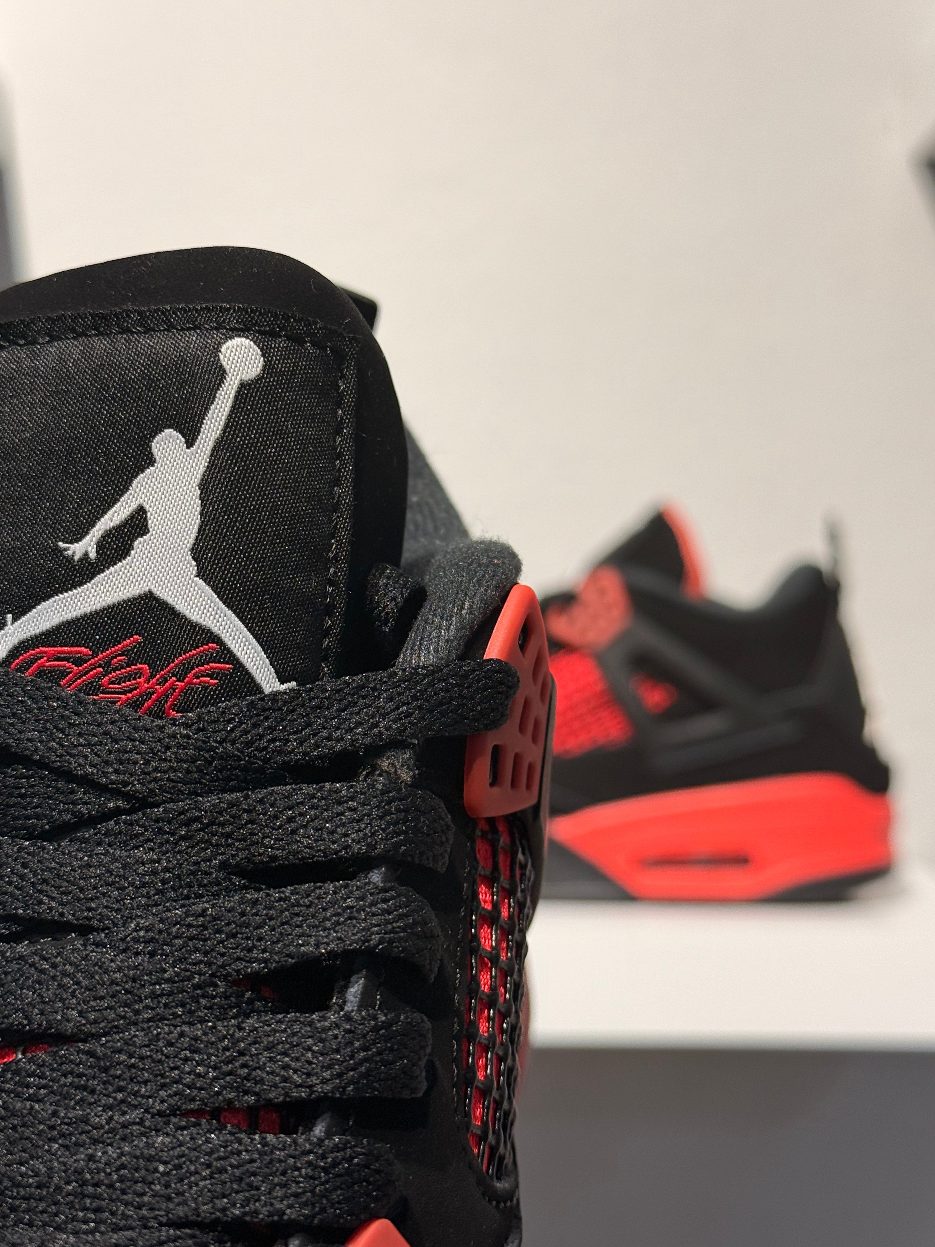 NIKE JORDAN 4 RETRO RED THUNDER