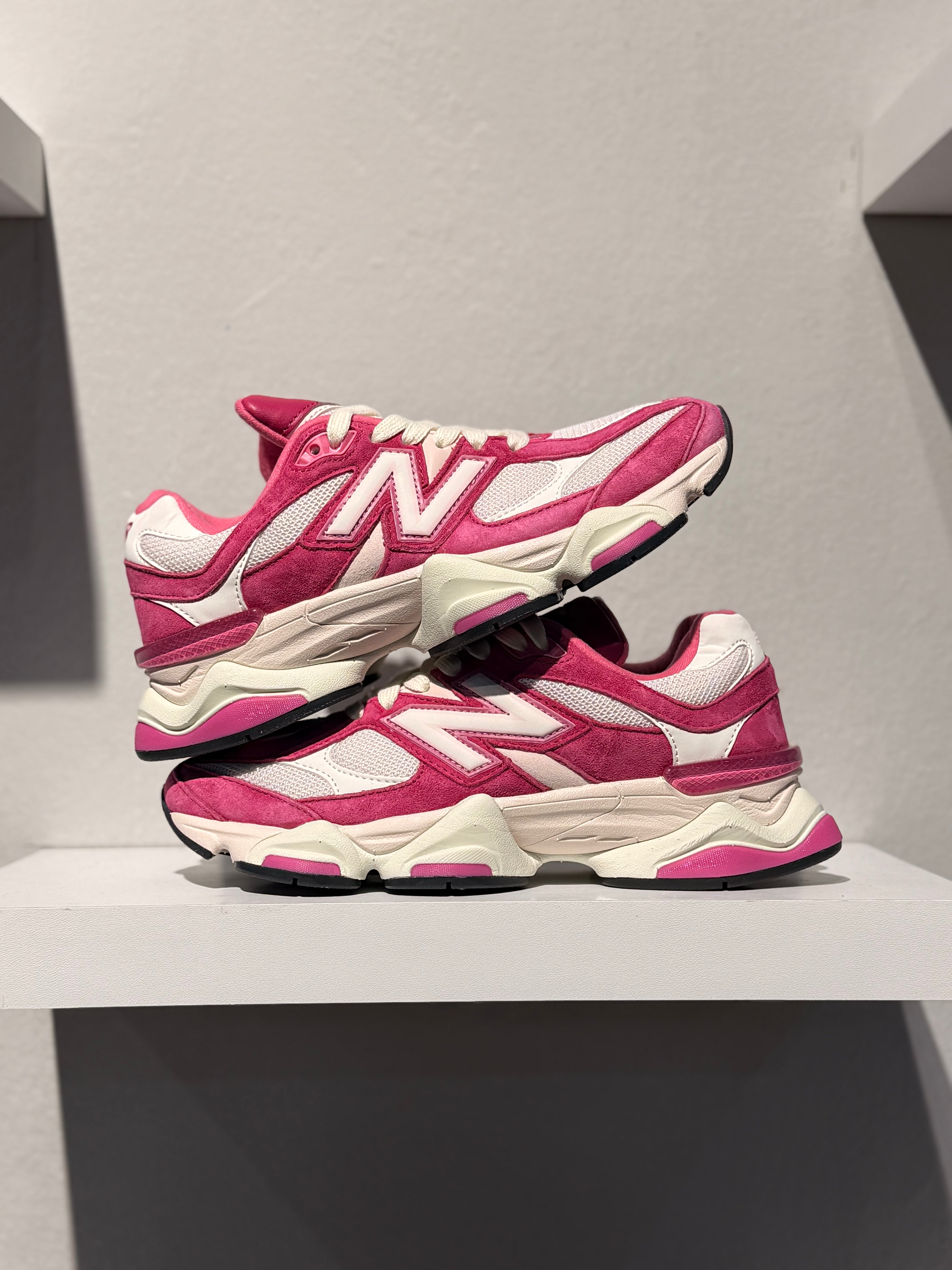 NEW BALANCE 9060 FUCHSIA PINK