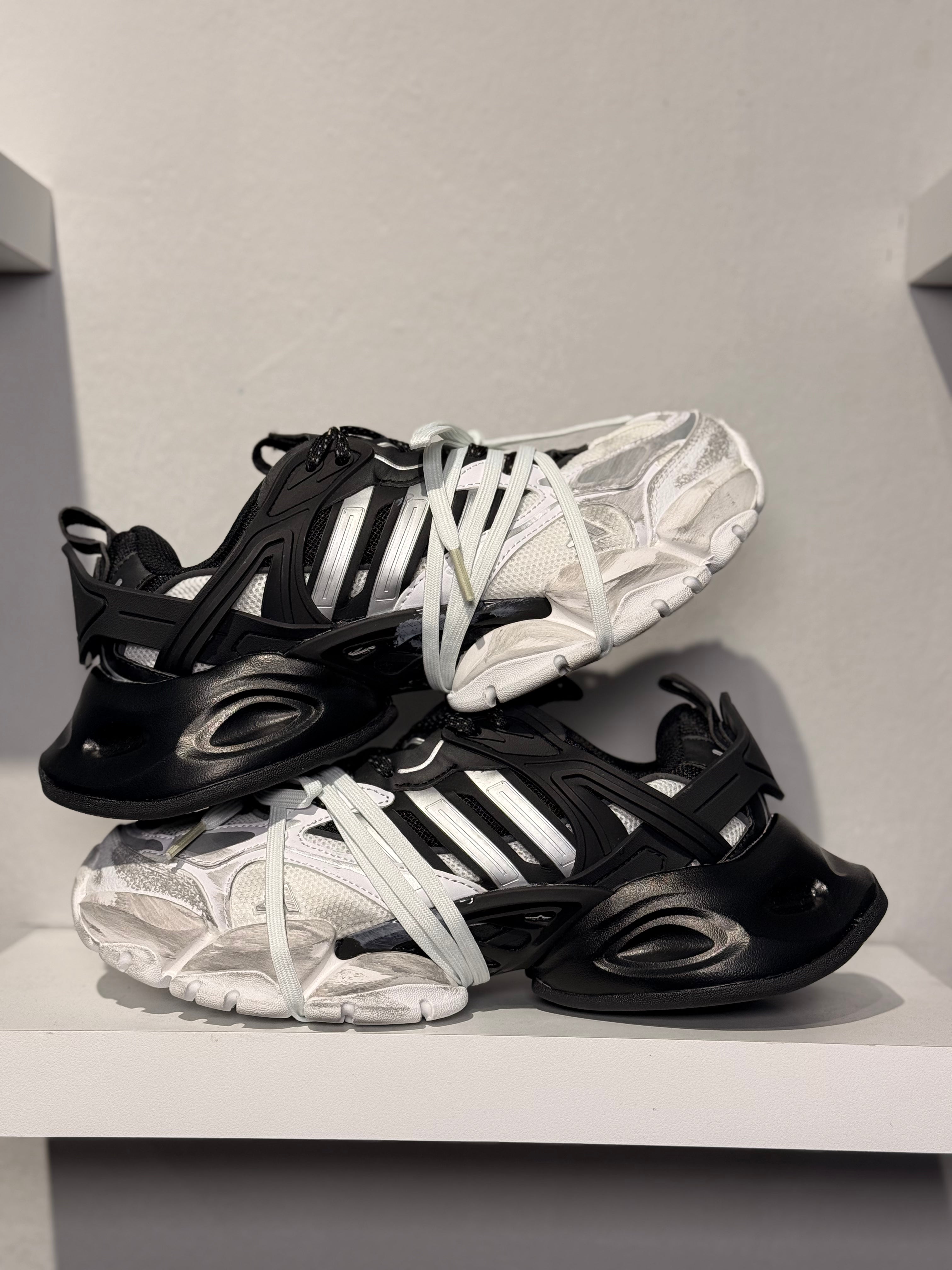 ADIDAS XLG RUNNER DELUXE