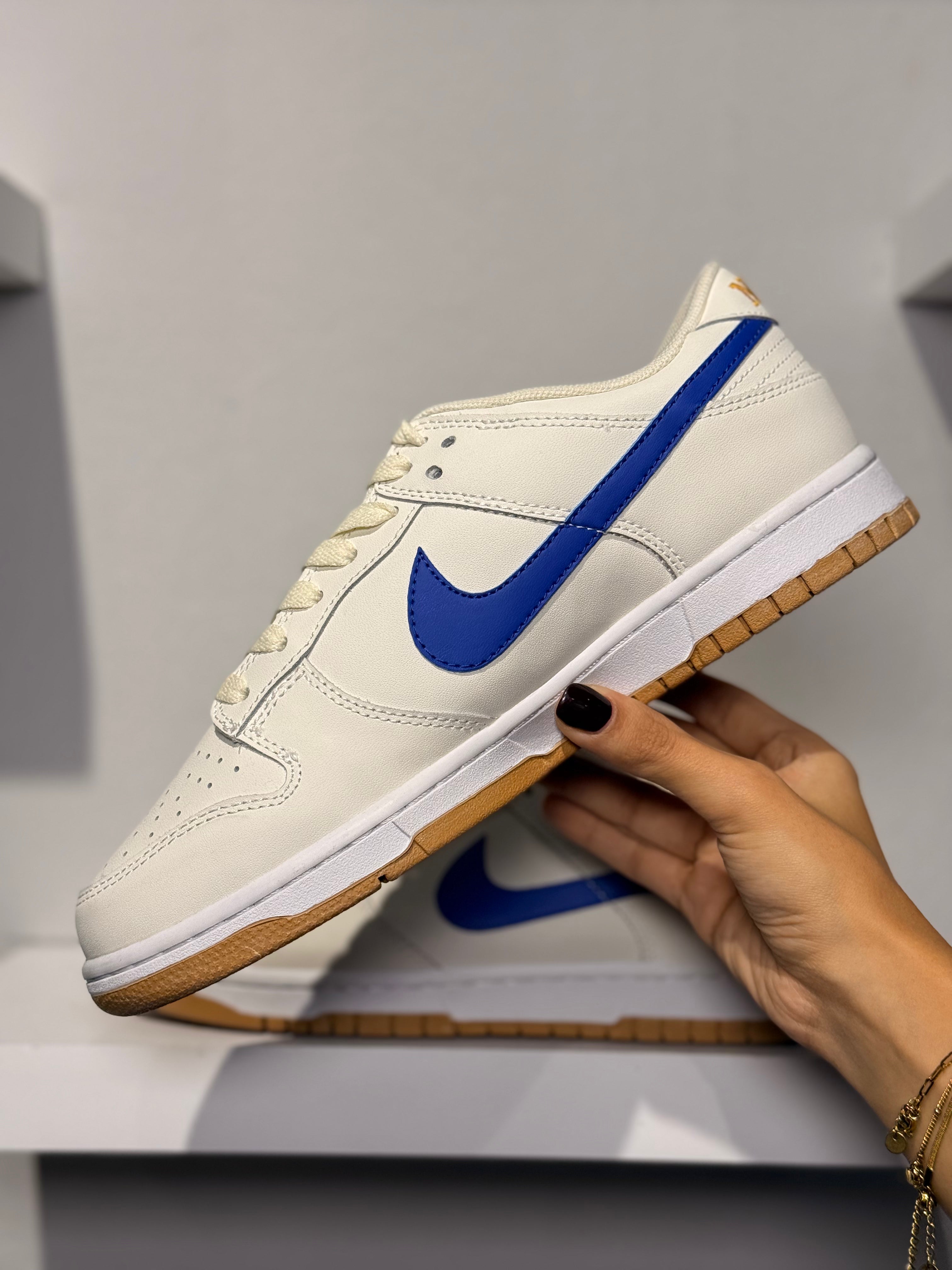 NIKE DUNK LOW SE SAIL DARK MARINA BLUE