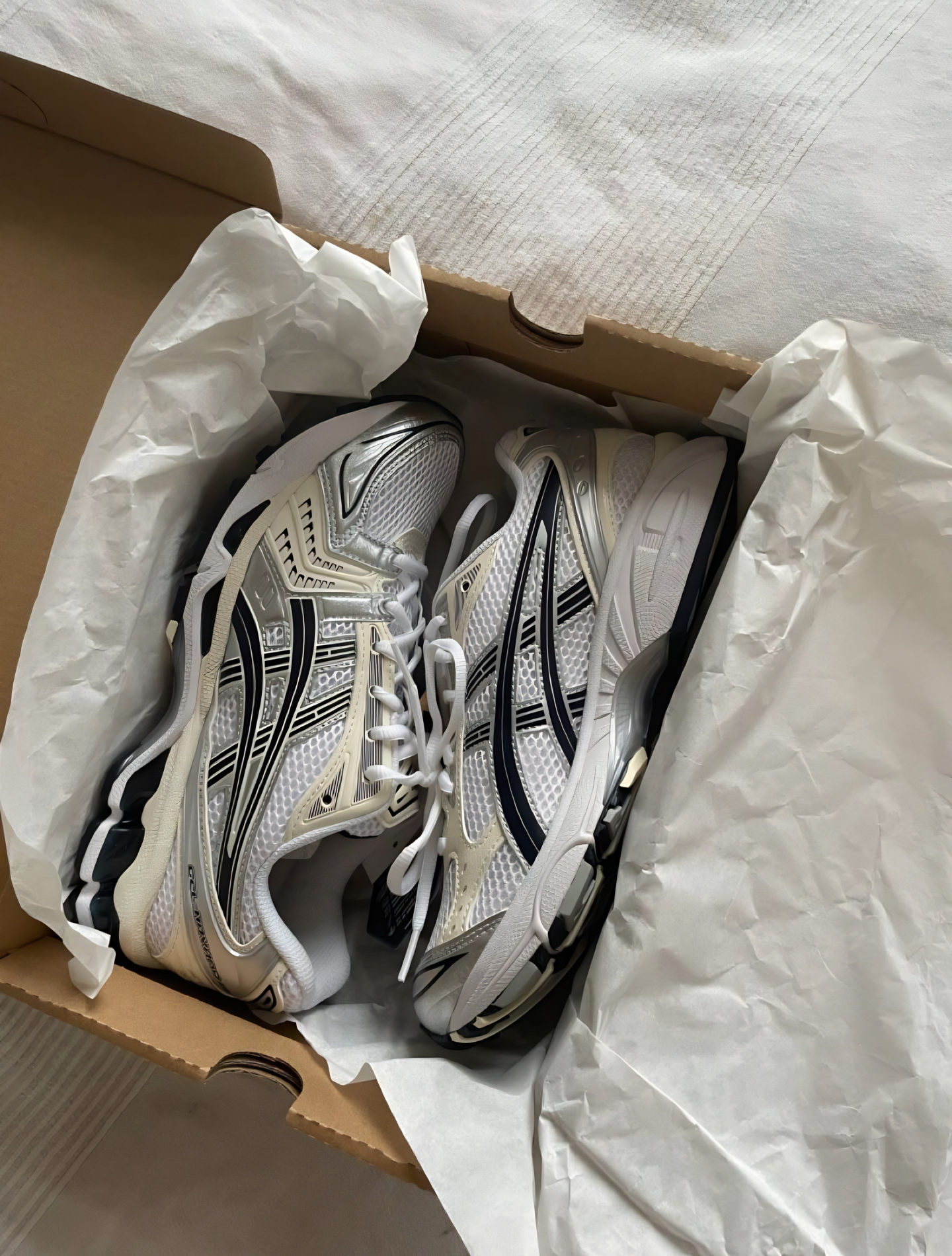 ASICS BASKETS GEL KAYANO 14 CREAM BLACK METALLIC PLUM