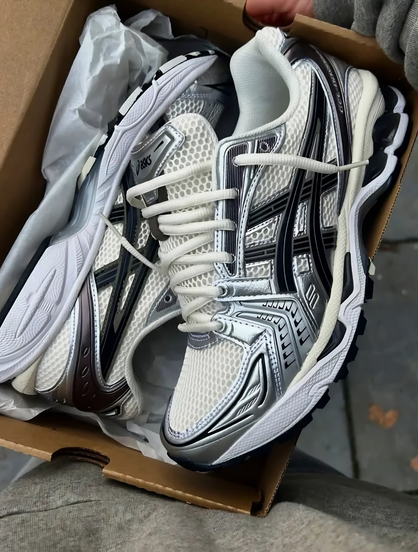 ASICS BASKETS GEL KAYANO 14 CREAM BLACK METALLIC PLUM