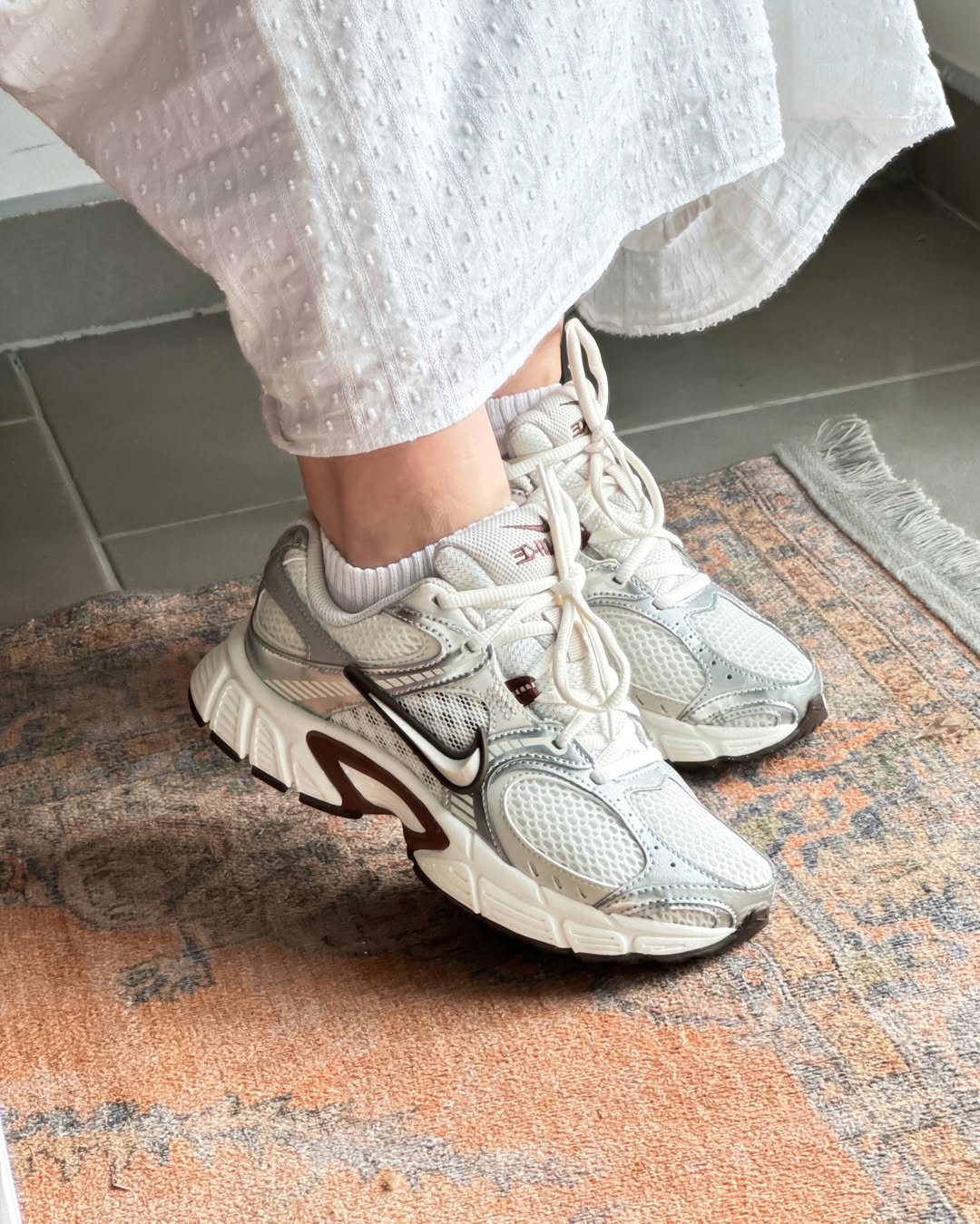 NIKE V5 RNR SAIL FAUNA BROWN