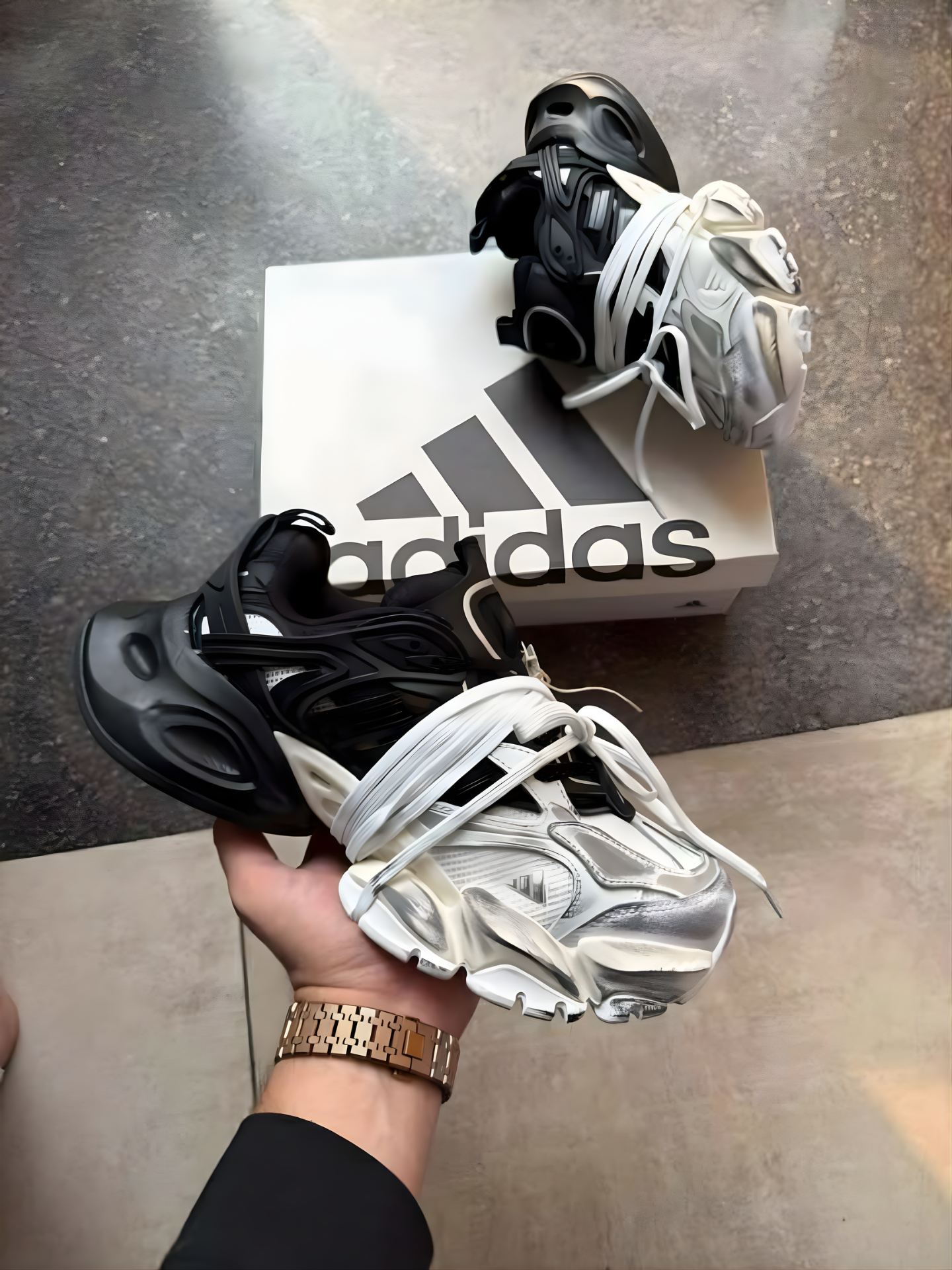 ADIDAS XLG RUNNER DELUXE