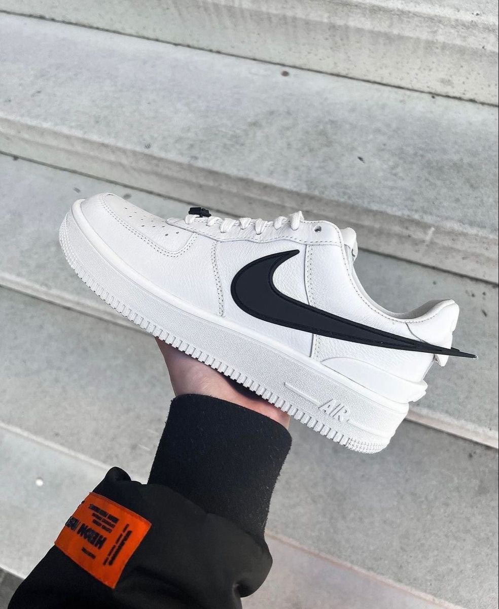 AIR FORCE 1 X AMBUSH PHANTOM