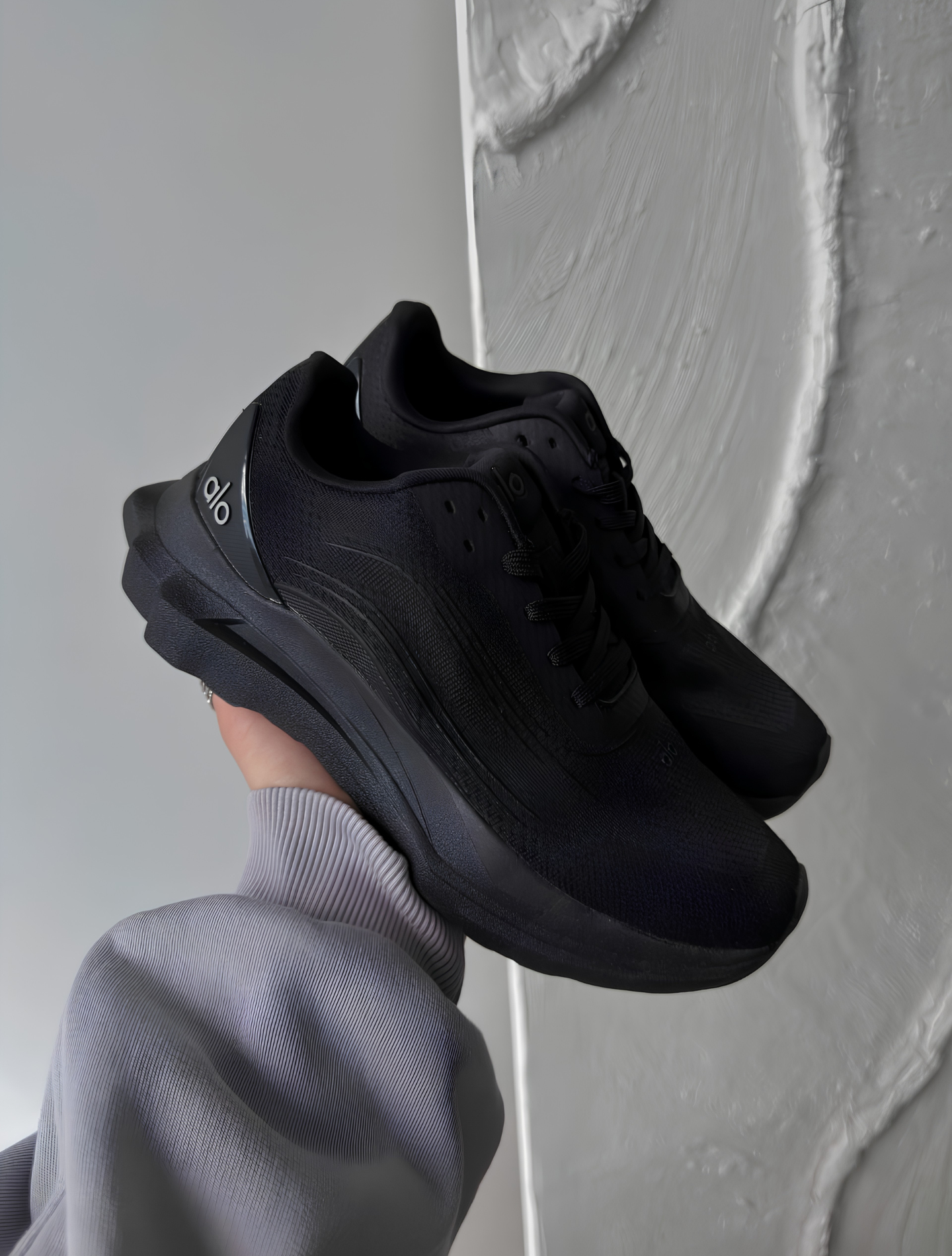 ALO RUNNER BLACK
