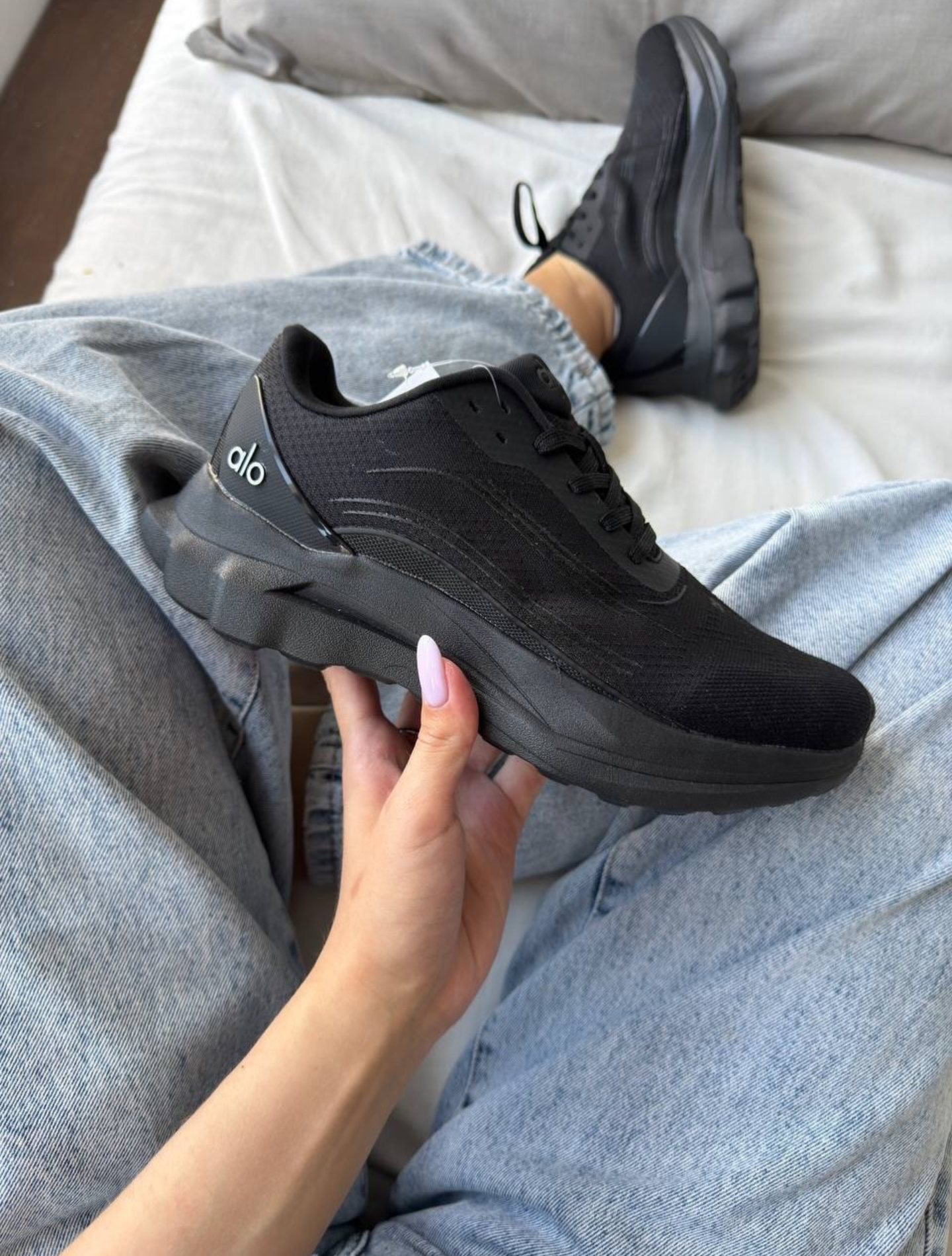 ALO RUNNER BLACK