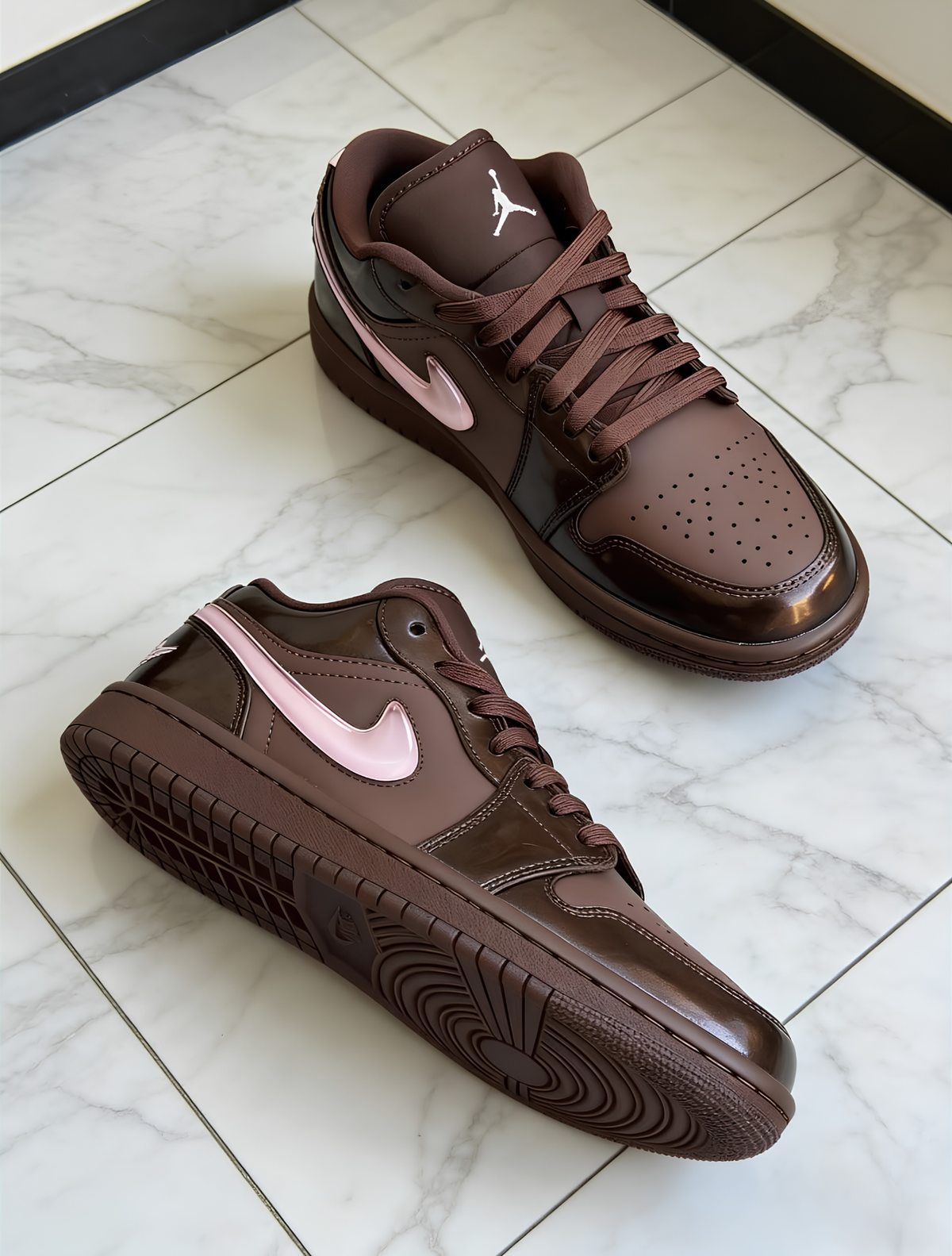 AIR JORDAN 1 LOW LIGHT CHOCOLATE VALENTINE’S DAY