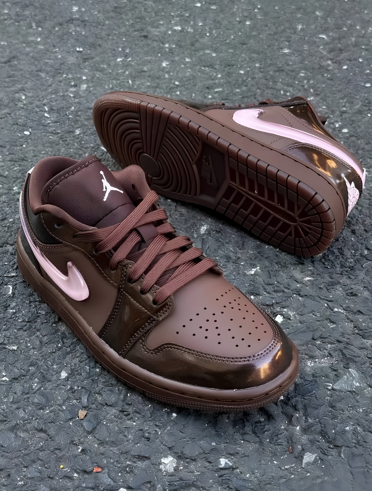 AIR JORDAN 1 LOW LIGHT CHOCOLATE VALENTINE’S DAY