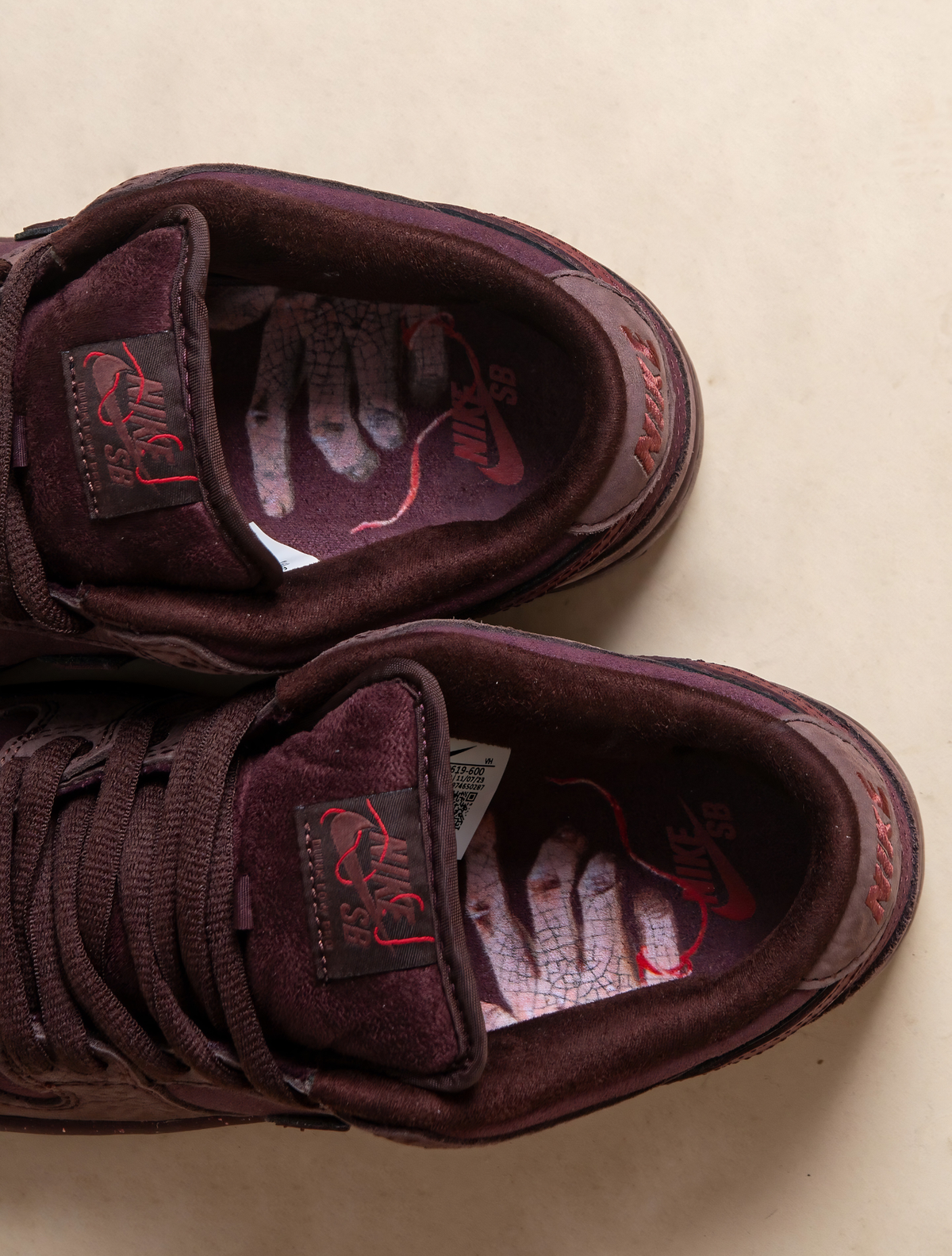 NIKE SB DUNK LOW PRO BURGUNDY CRUSH CITY OF LOVE