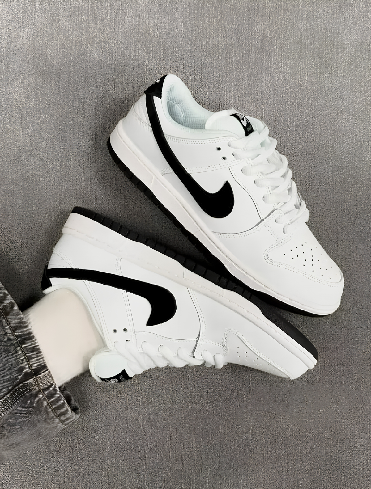 NIKE DUNK LOW PRO WHITE BLACK