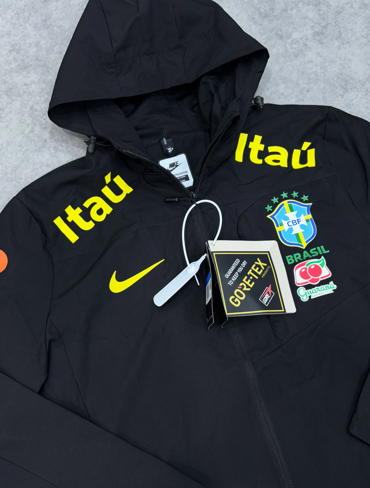 NIKE BRAZIL WINDBREAKER JACKET BLACK