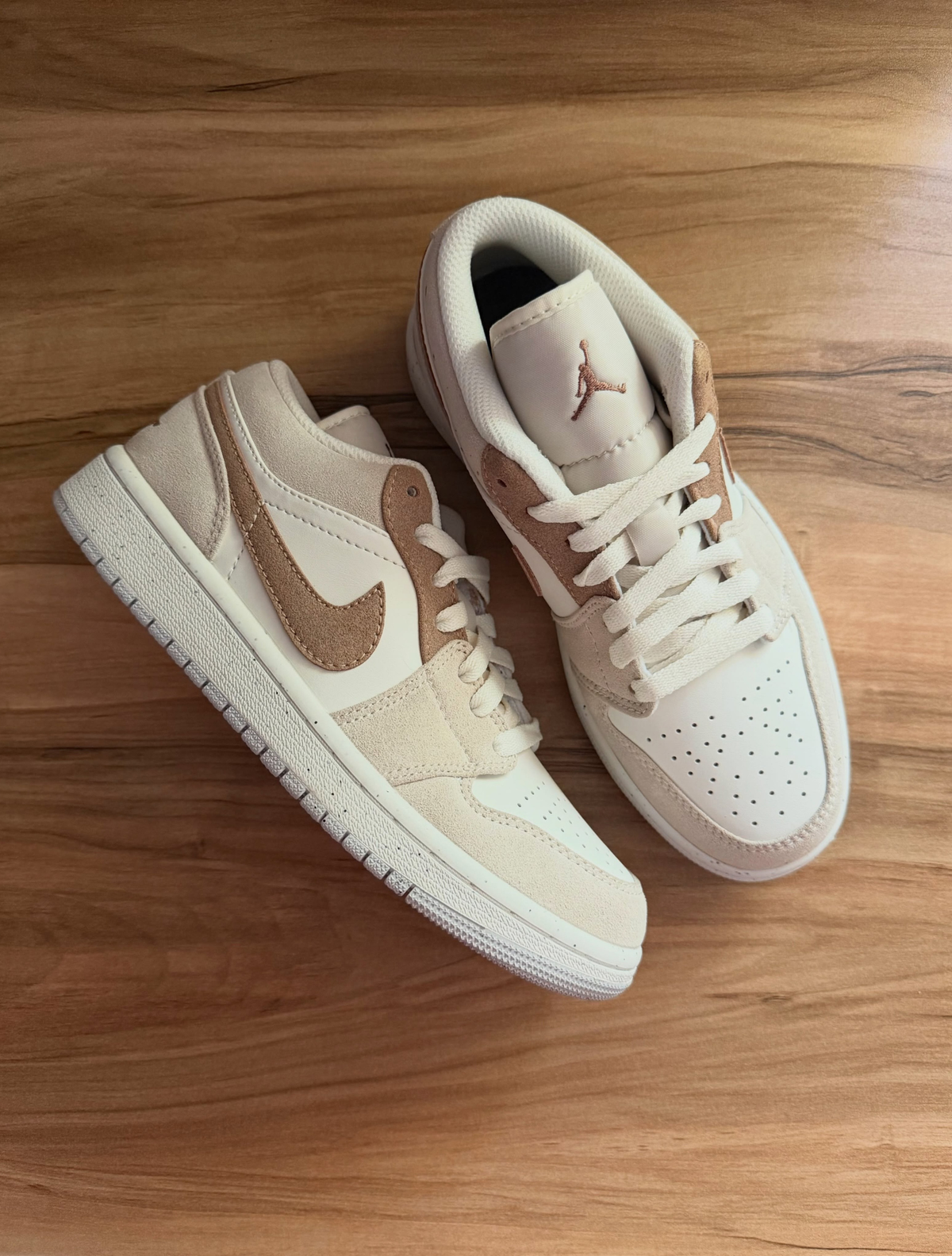 NIKE AIR JORDAN 1 LOW SE LEGEND LIGHT MARRON