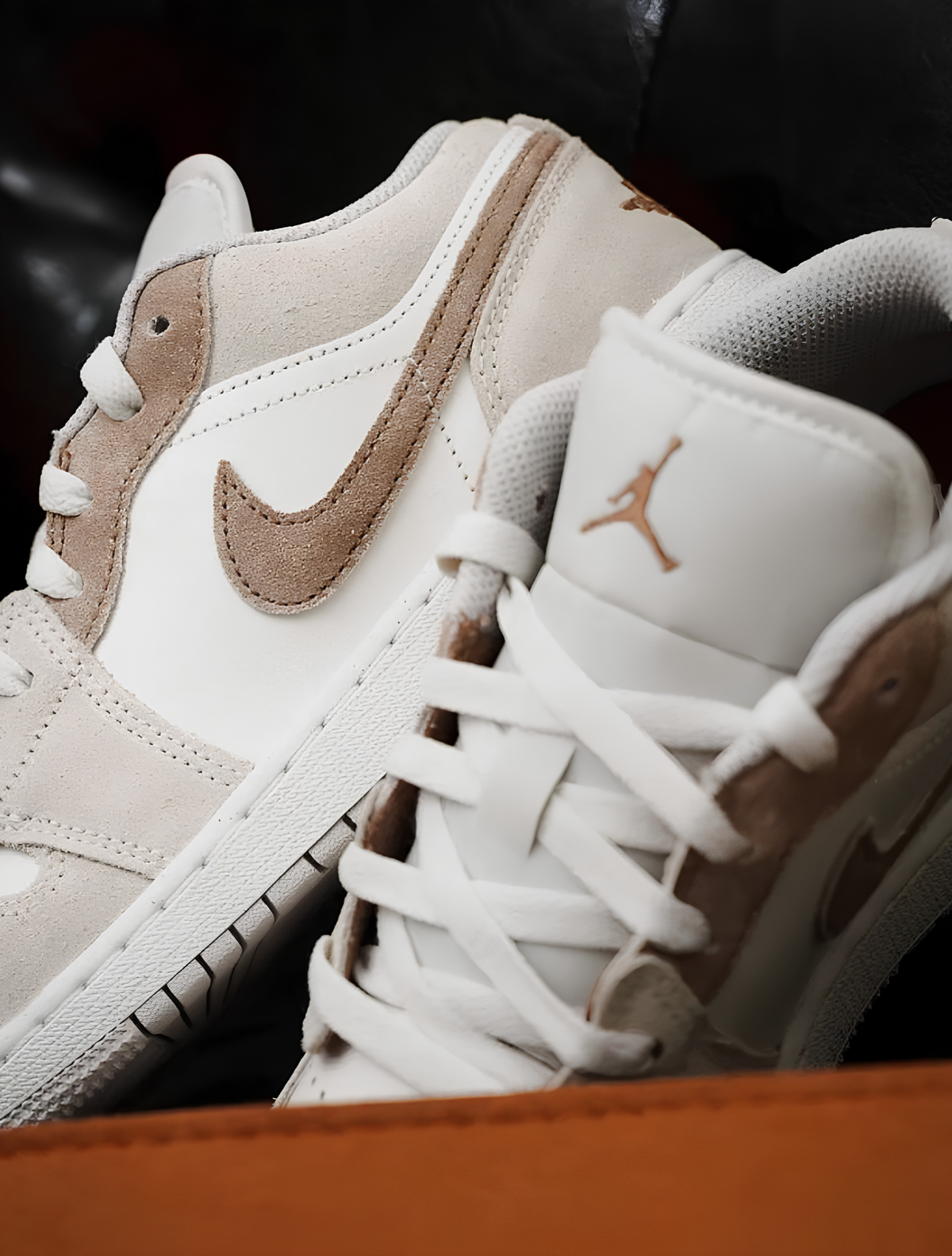 NIKE AIR JORDAN 1 LOW SE LEGEND LIGHT MARRON