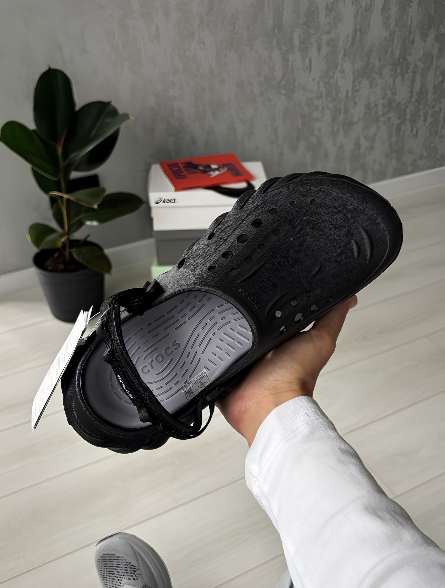 CROCS ECHO CLOG BLACK