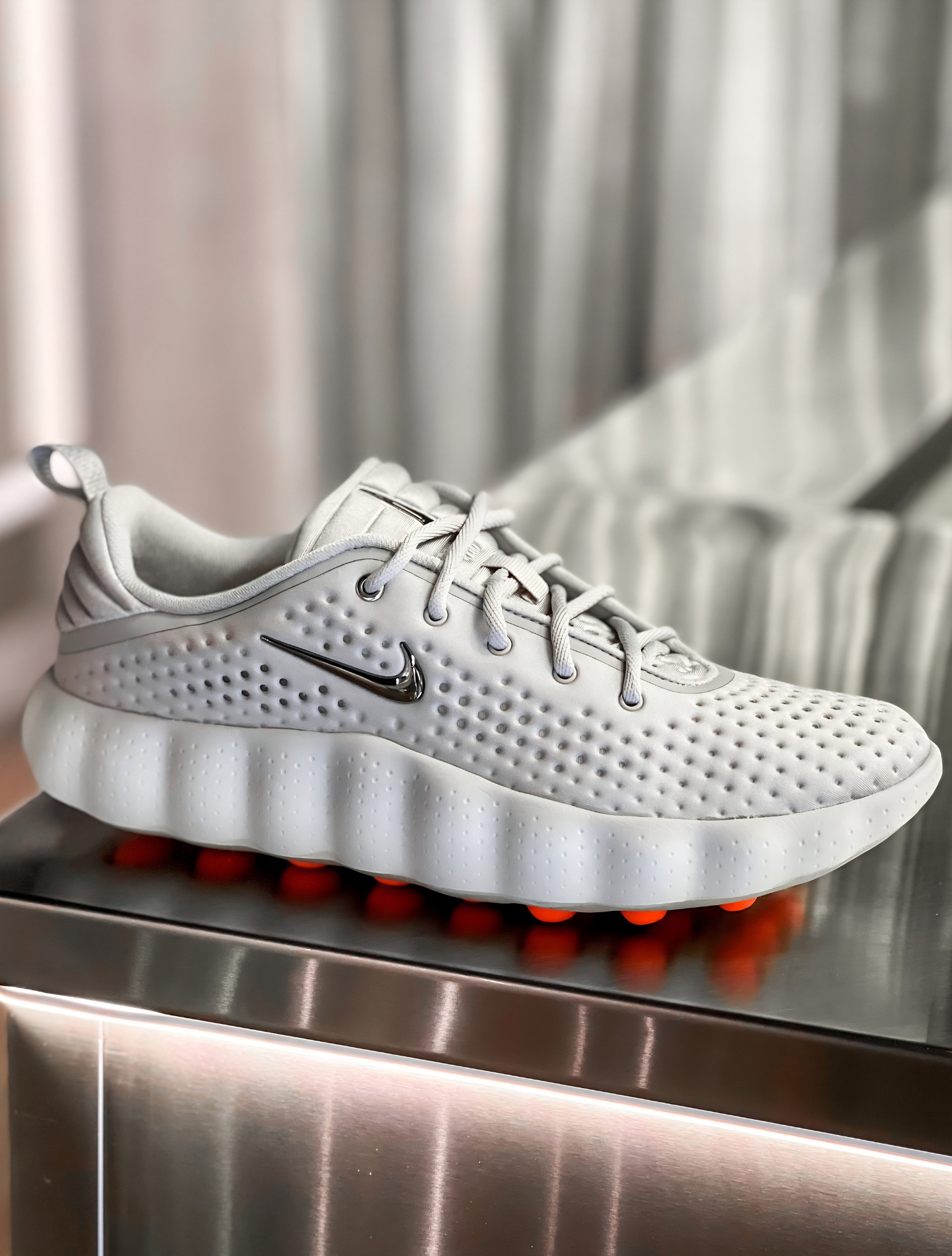 NIKE MIND 002 LIGHT SMOKE GREY