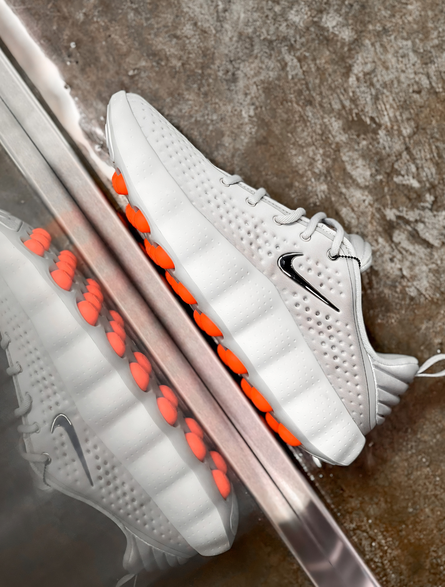 NIKE MIND 002 LIGHT SMOKE GREY