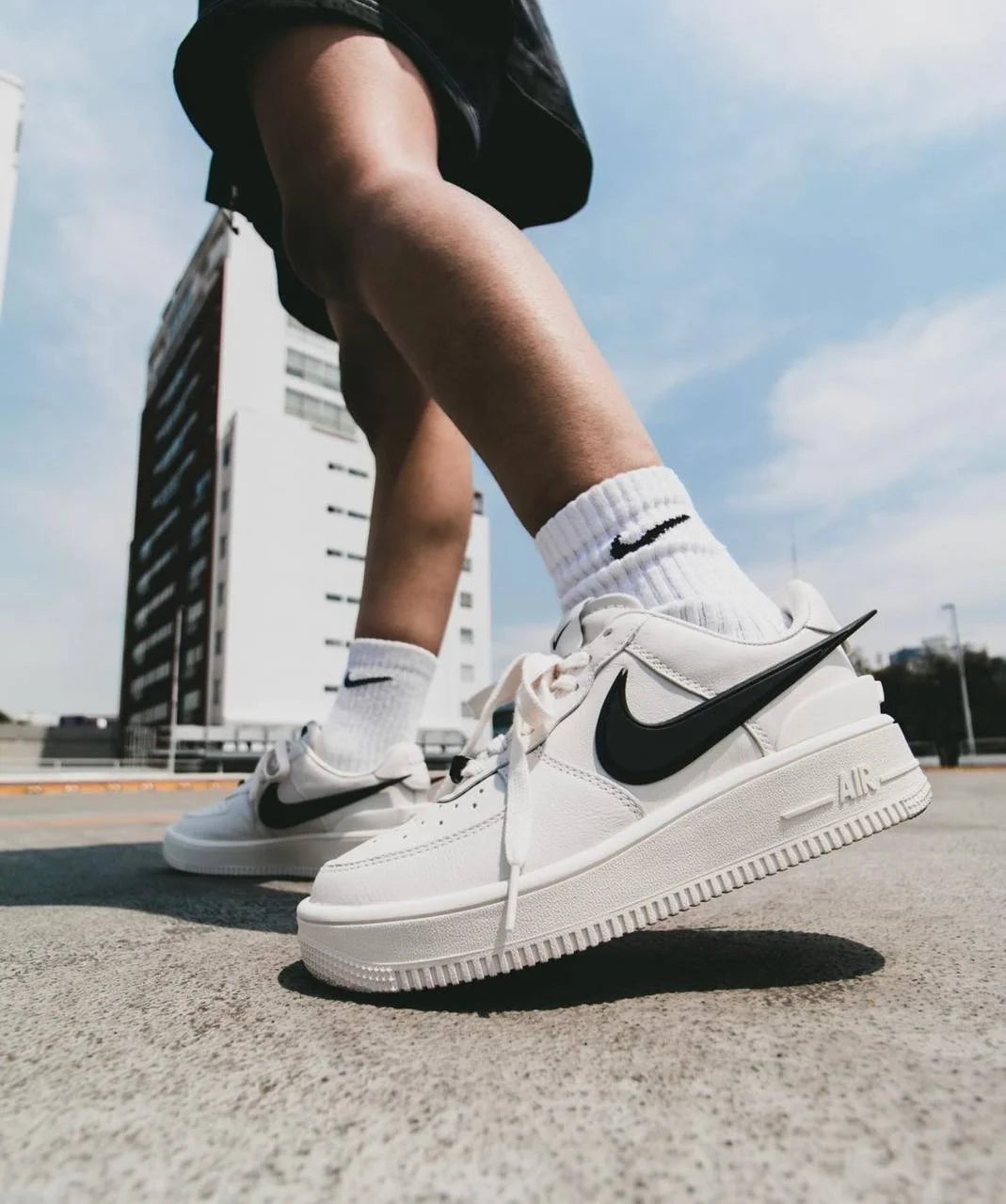 AIR FORCE 1 X AMBUSH PHANTOM