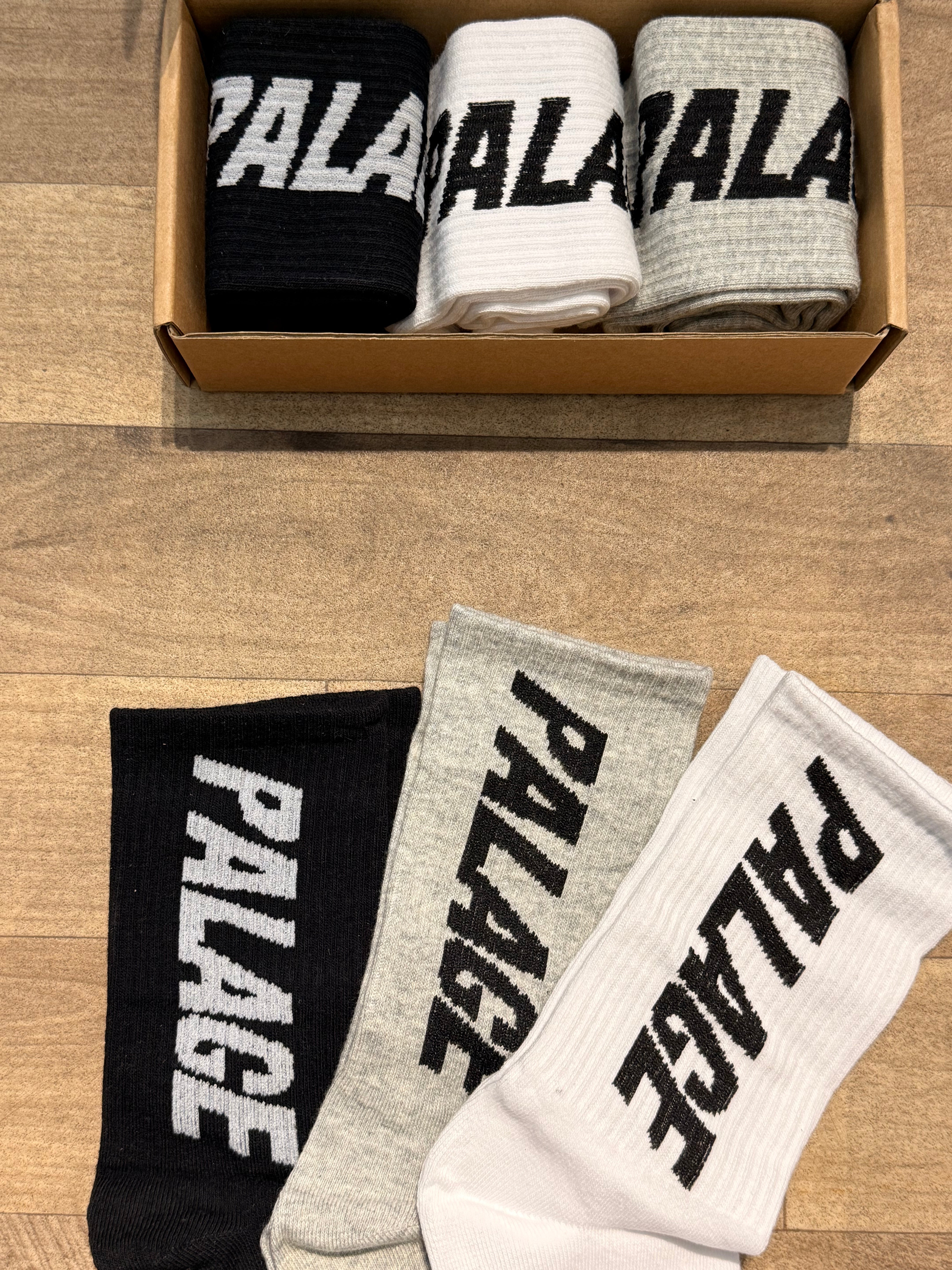 SOCKS PALACE
