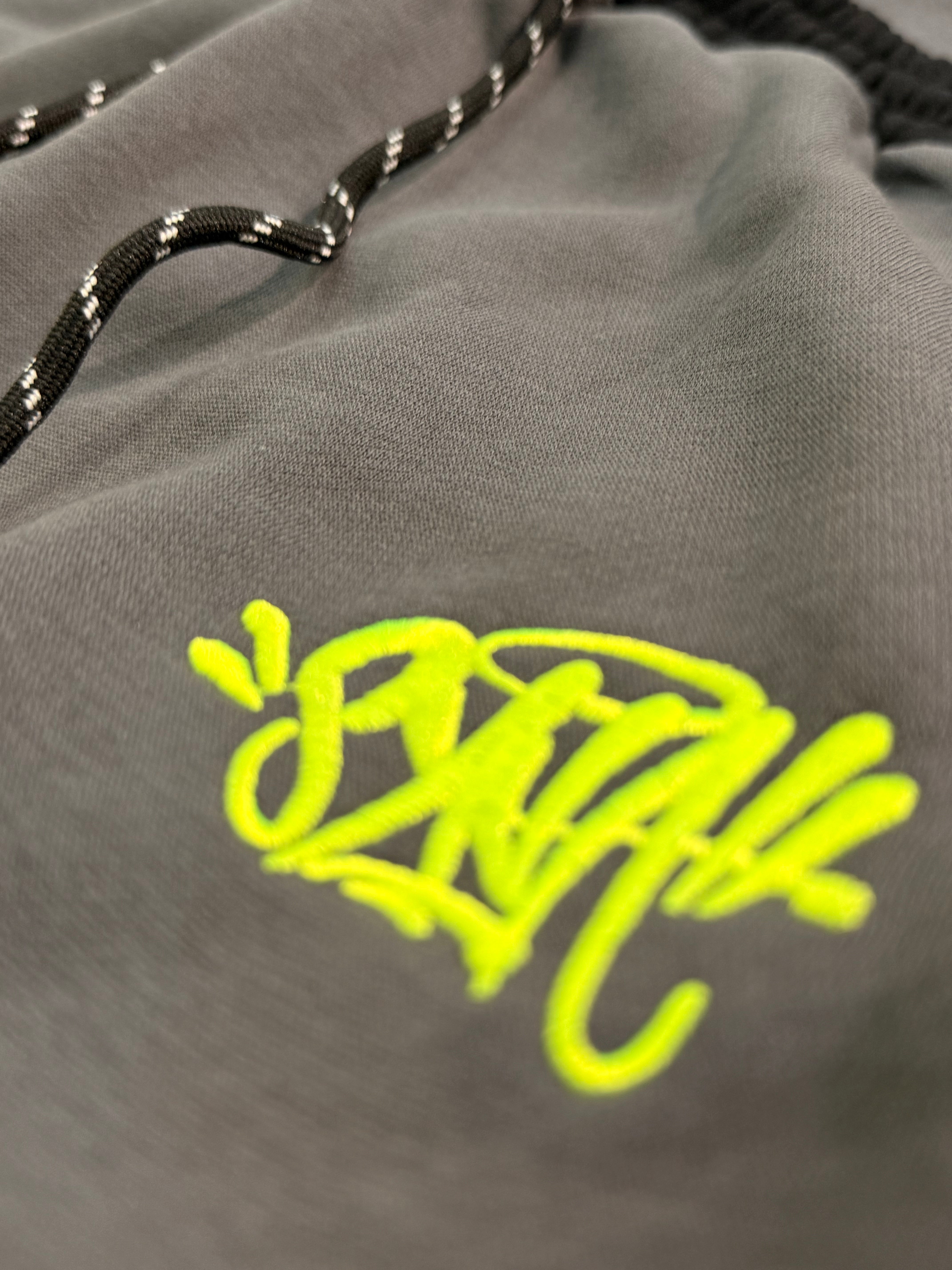 SYNA WORLD TRACKSUIT