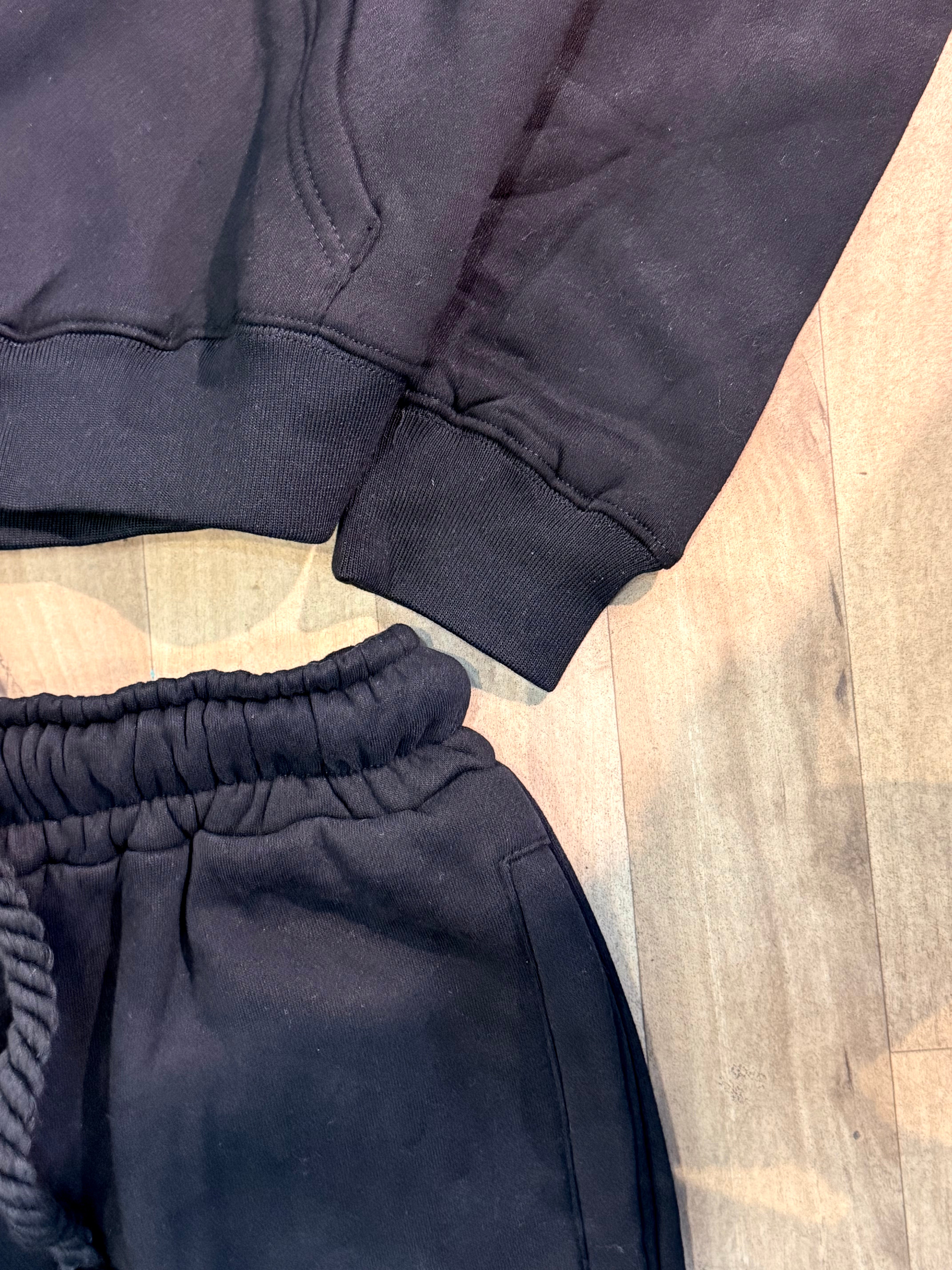 SYNA WORLD TRACKSUIT