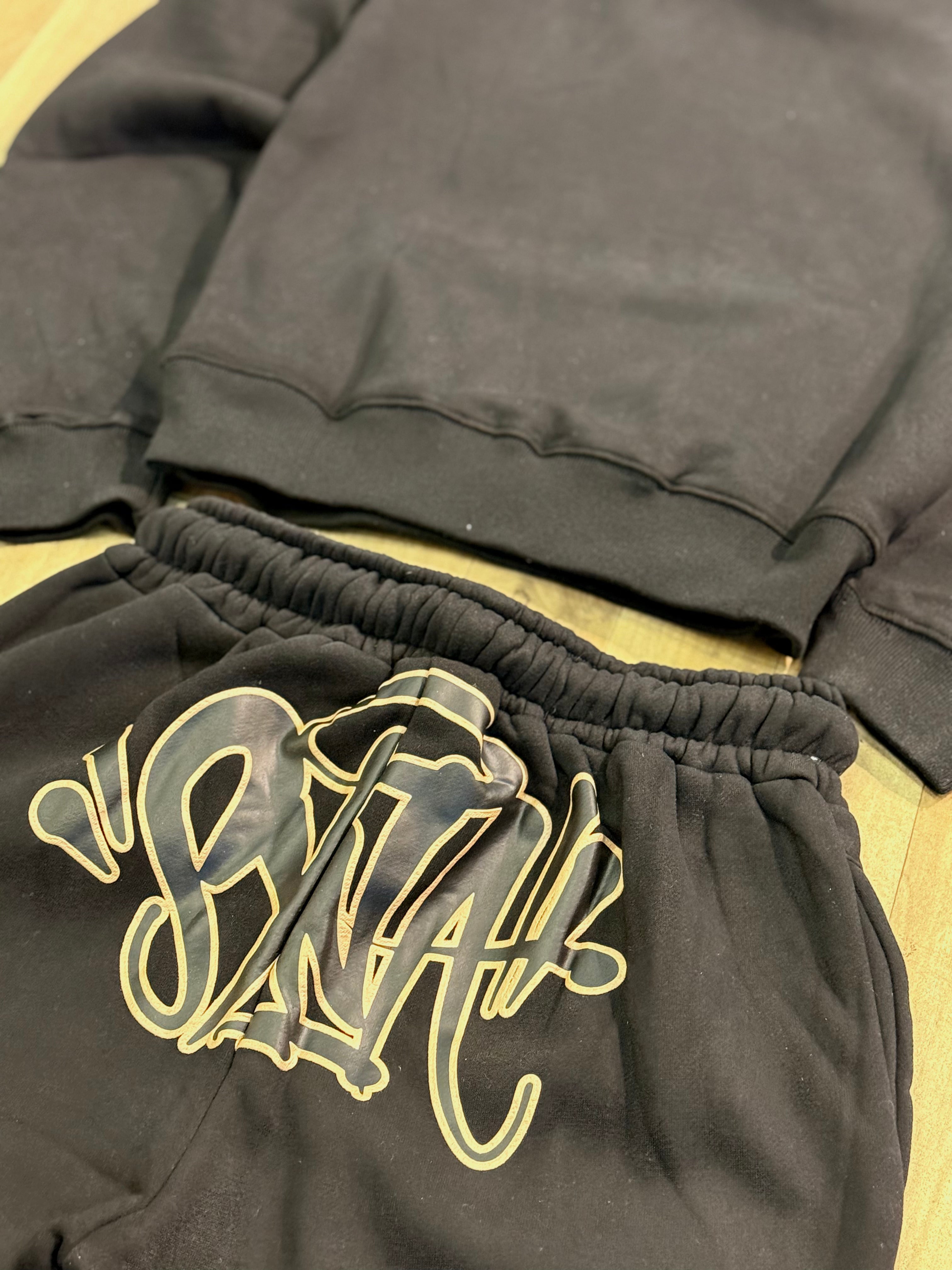 SYNA WORLD TRACKSUIT