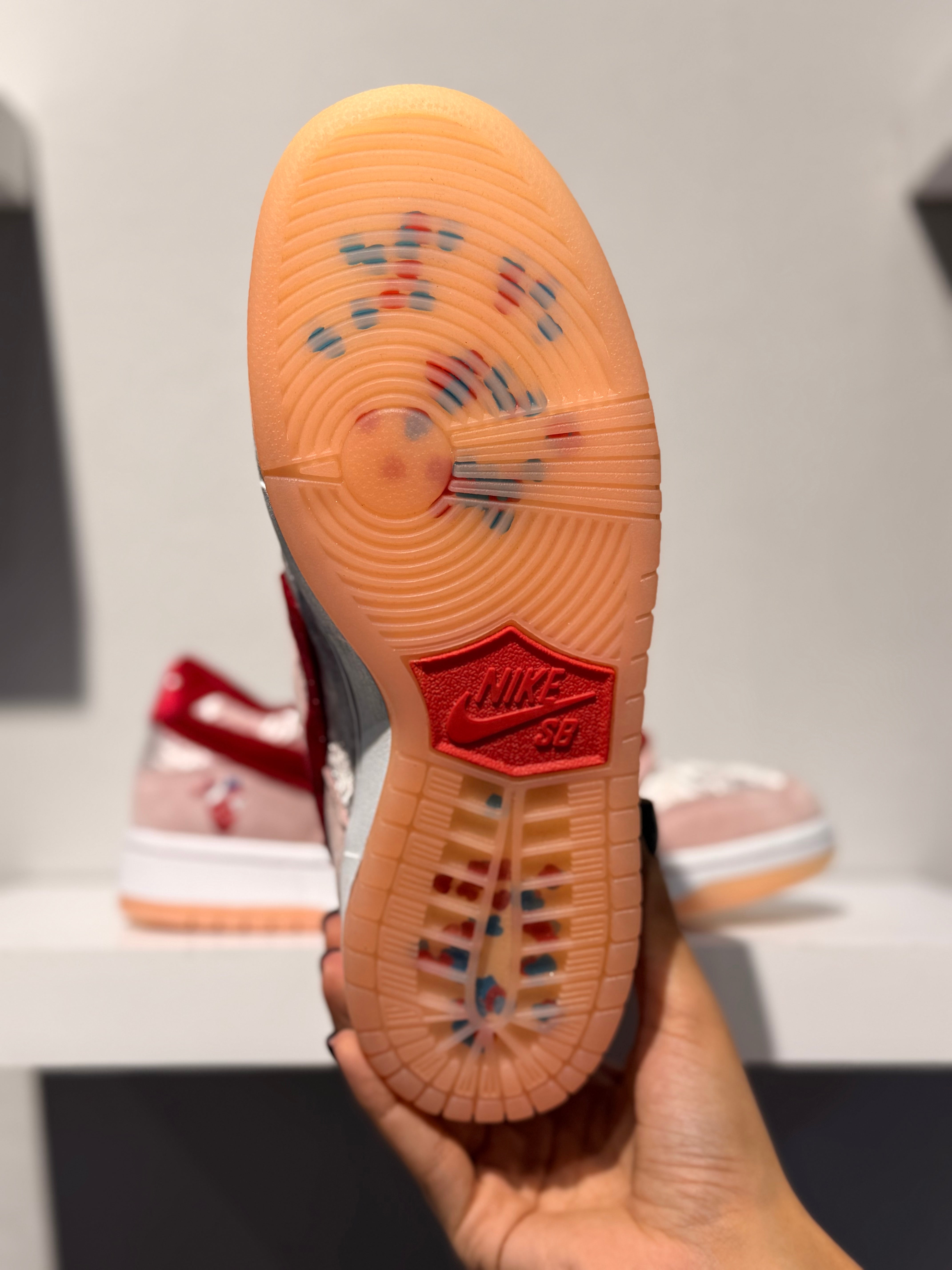 NIKE SB DUNK LOW STRANGELOVE