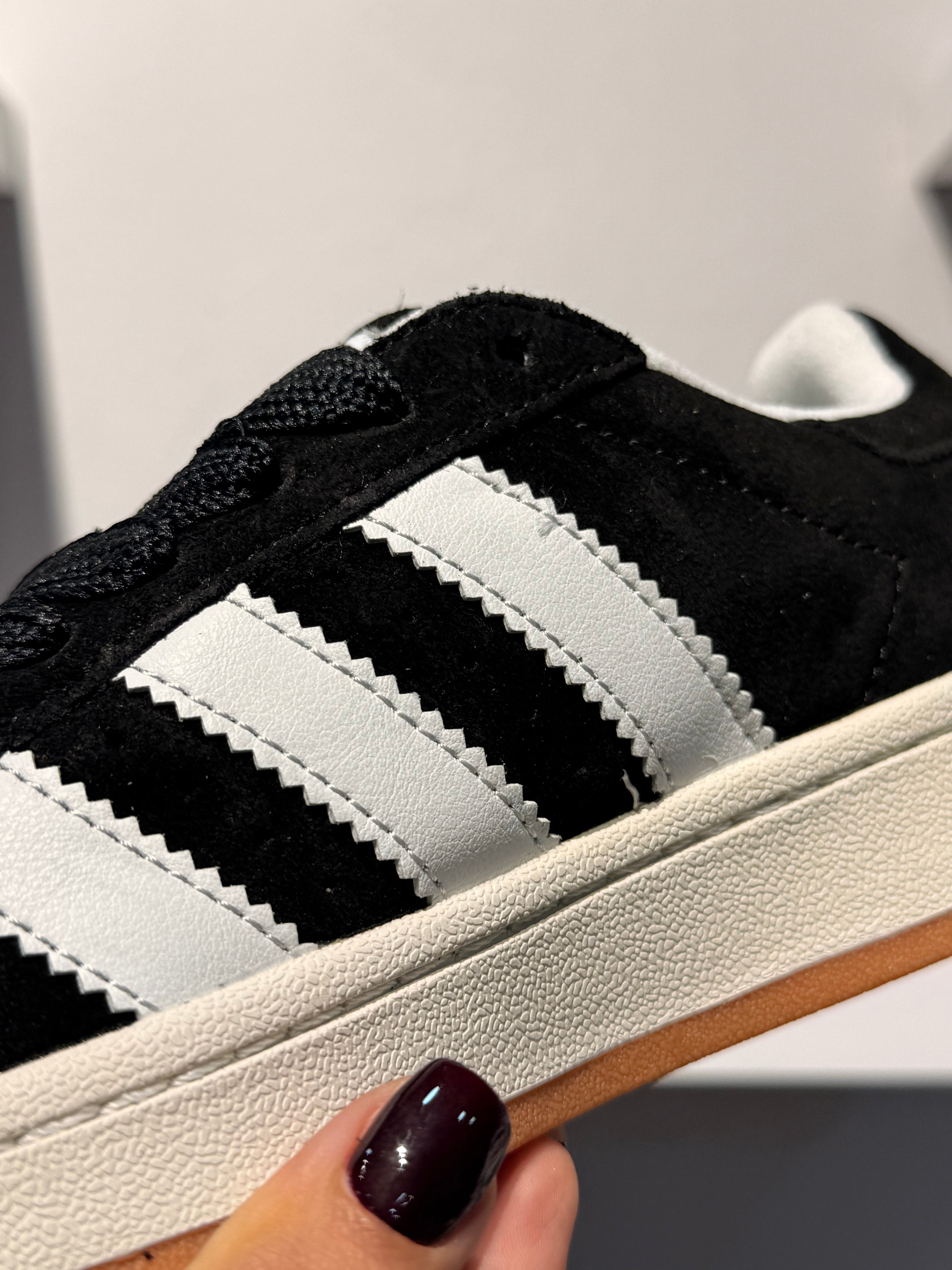 ADIDAS CAMPUS 00S BLACK X WHITE