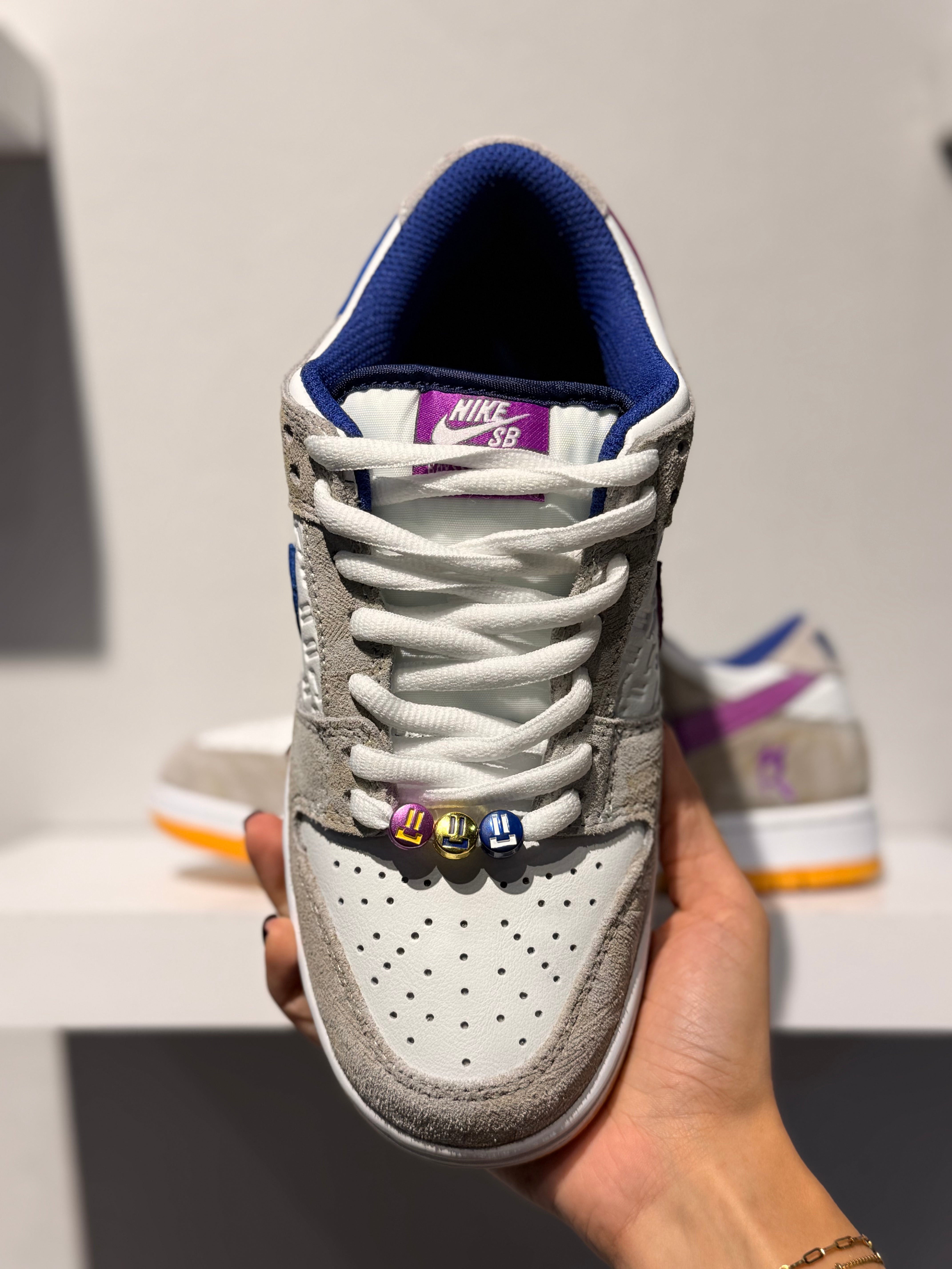 NIKE SB DUNK LOW PRO X RAYSSA LEAL ⁠