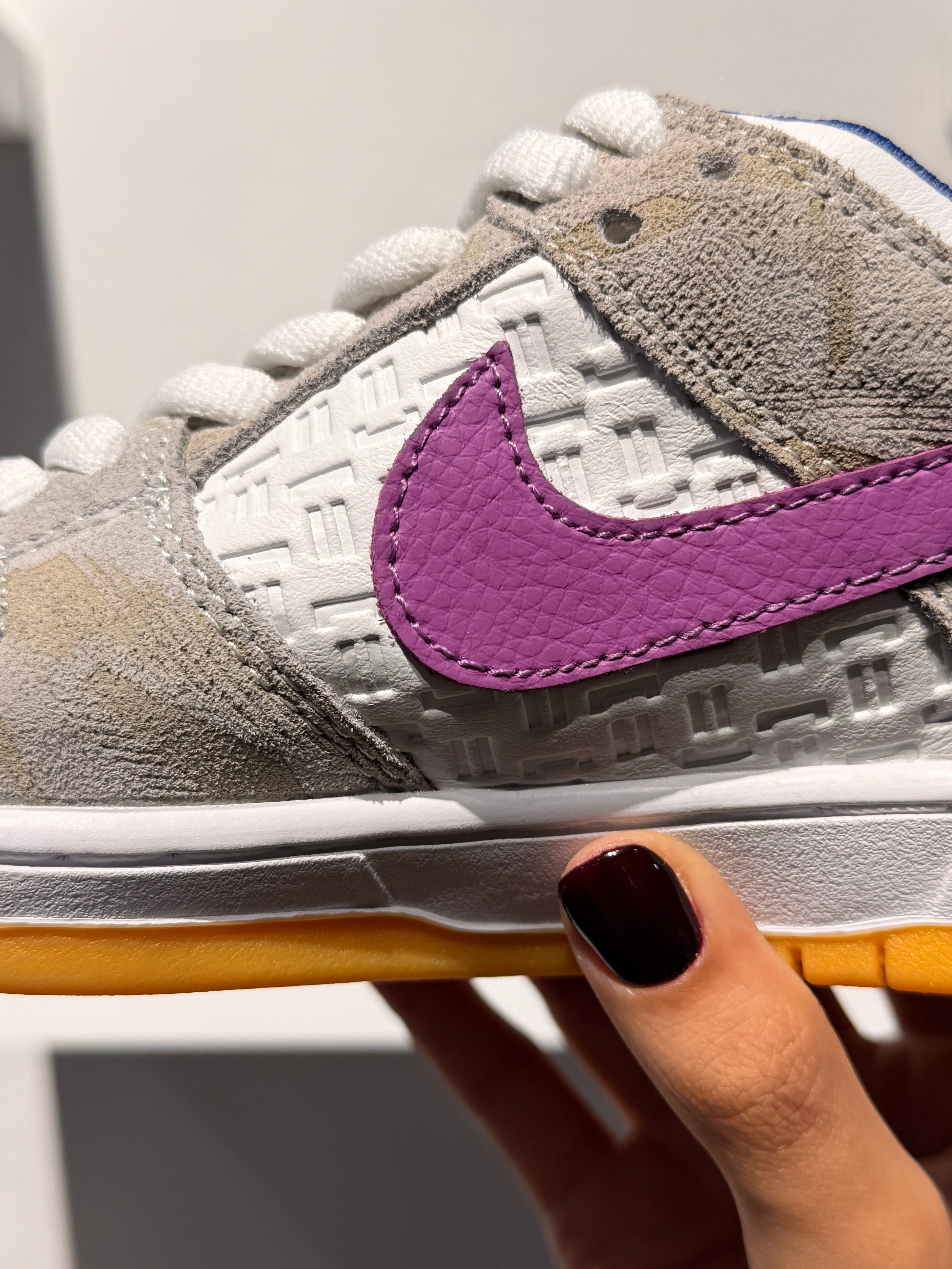 NIKE SB DUNK LOW PRO X RAYSSA LEAL ⁠