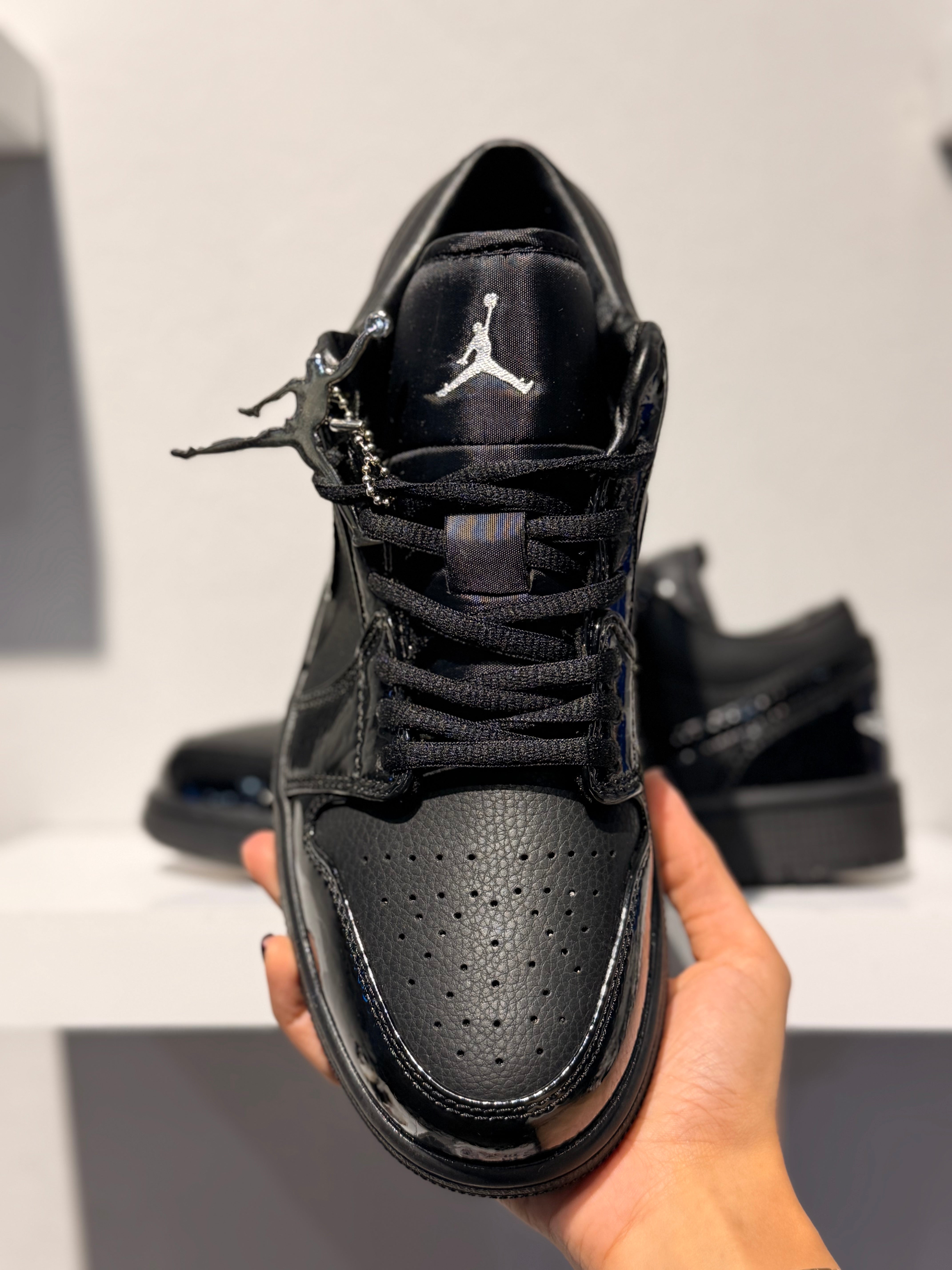 NIKE AIR JORDAN 1 LOW SE PATENT ELEPHANT BLACK