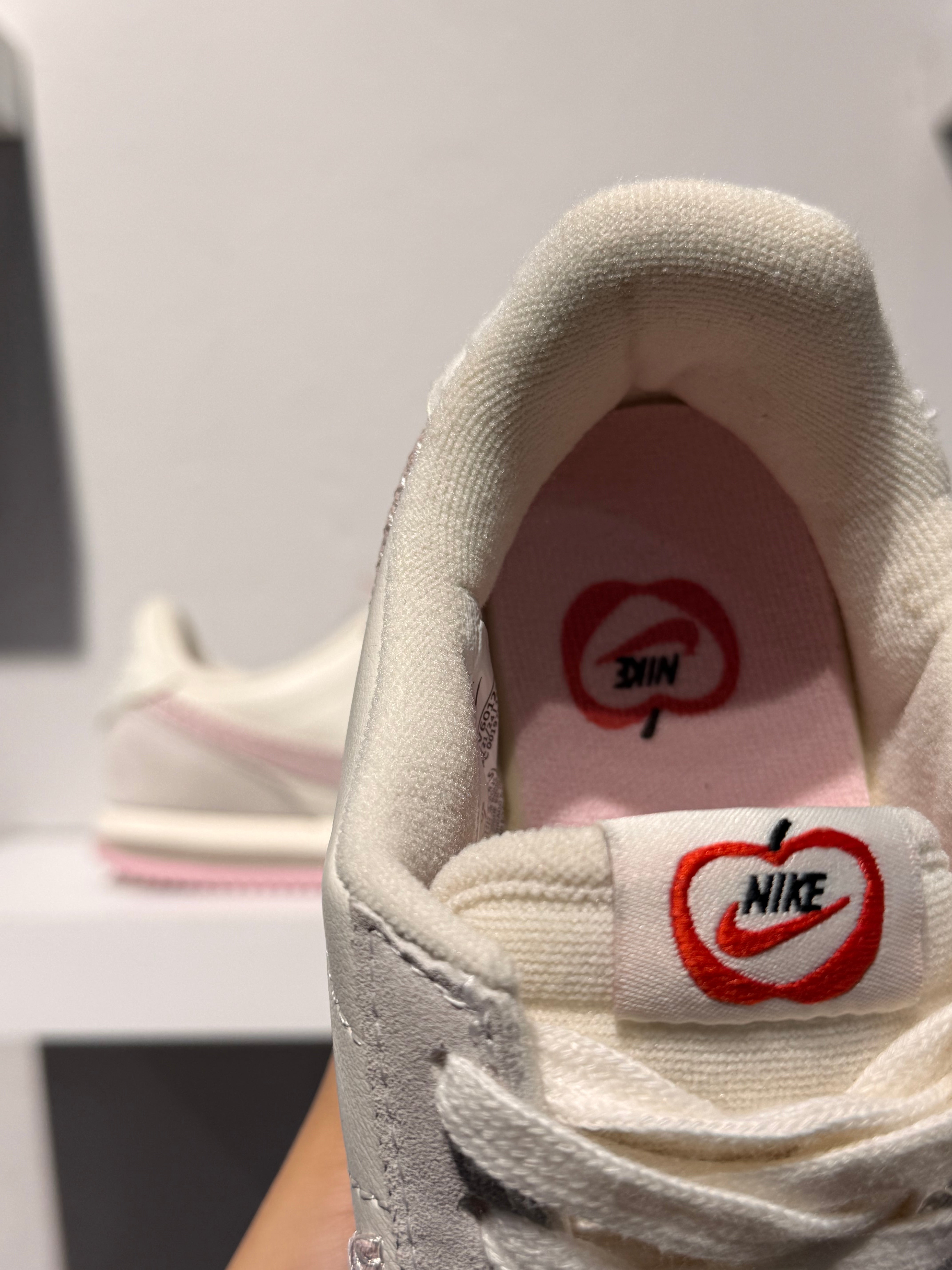 NIKE CORTEZ VALENTINE'S DAY