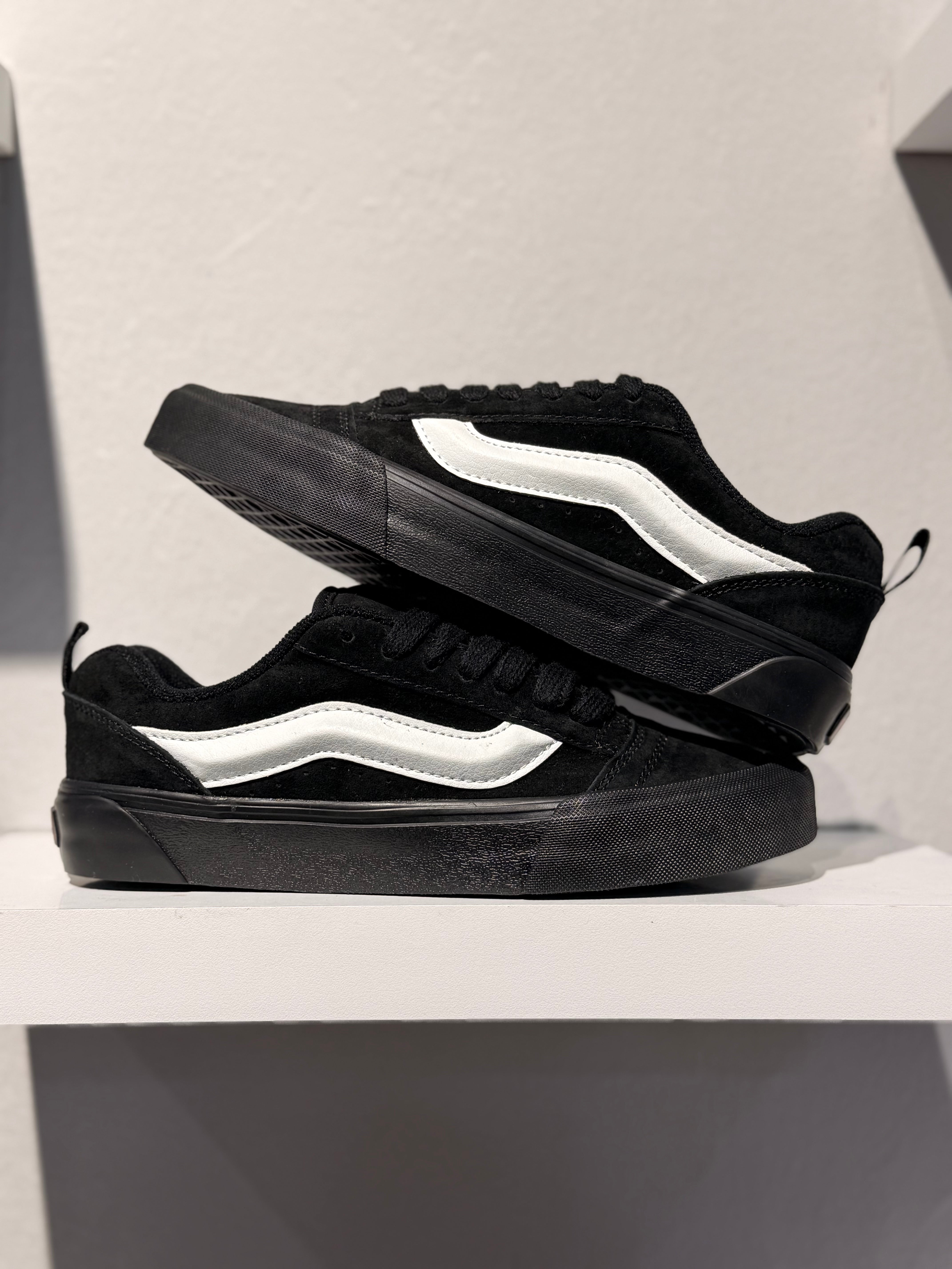 VANS KNU SKOOL BLACK