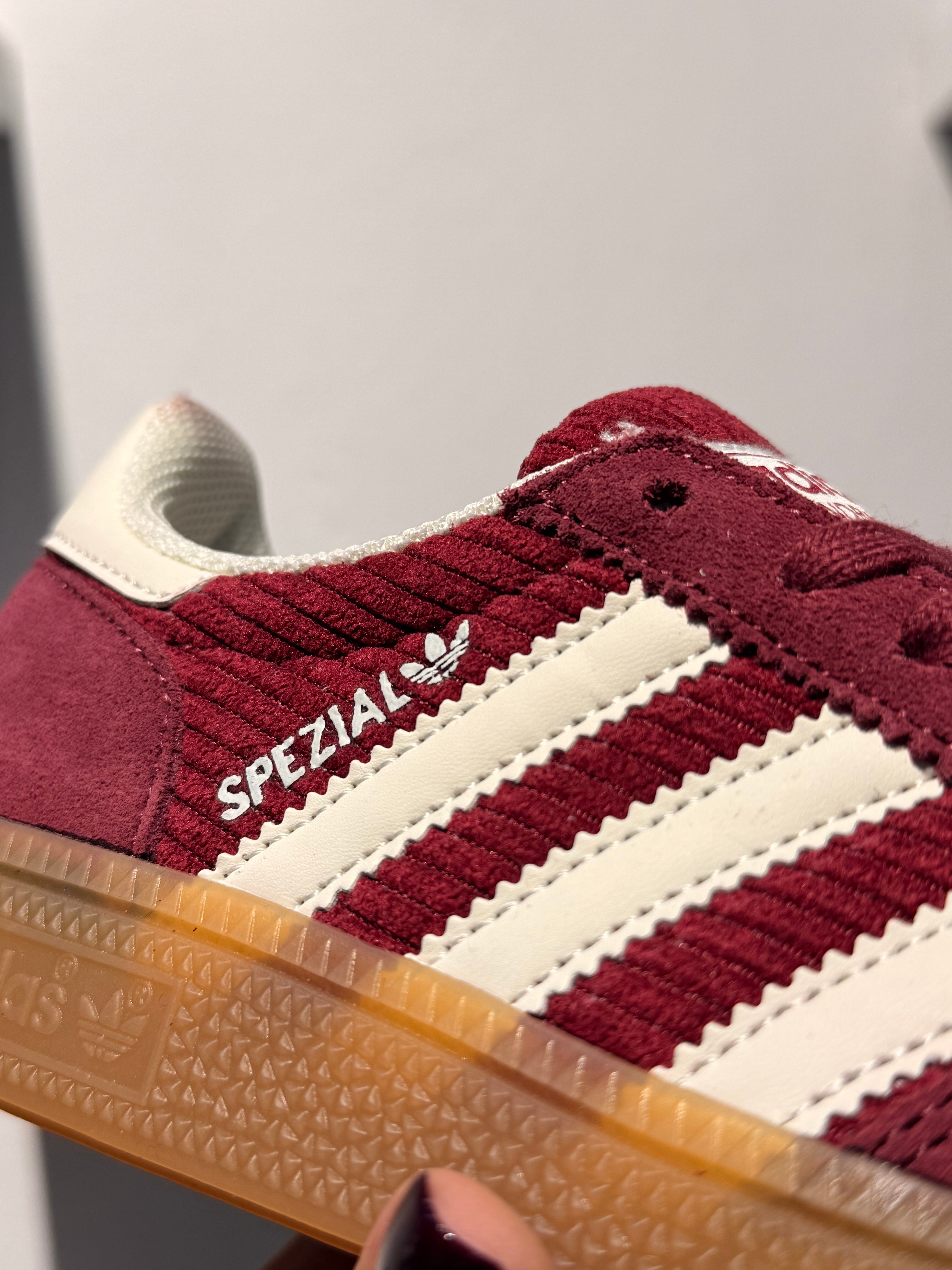SPEZIAL SHADOW RED