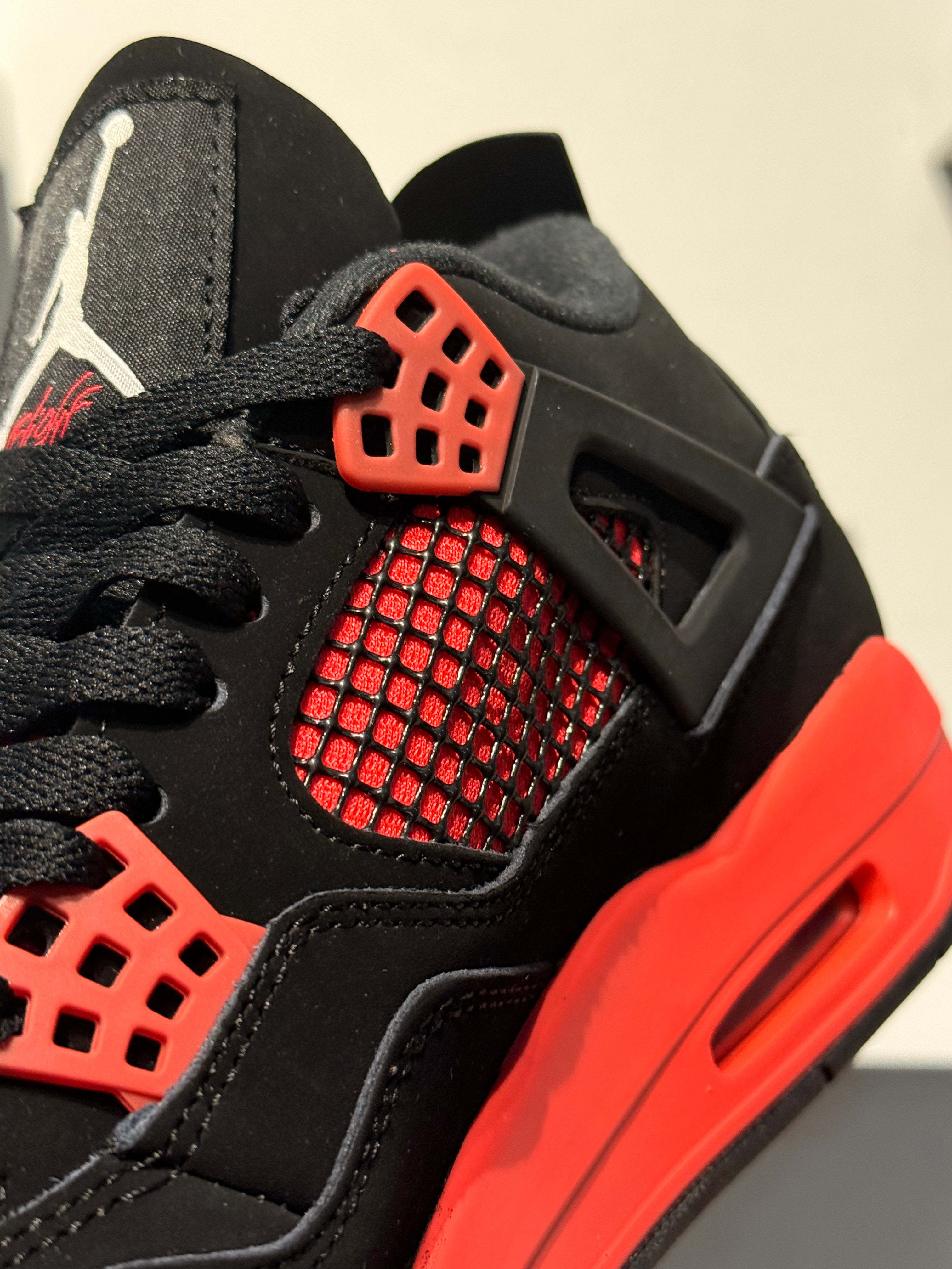 NIKE JORDAN 4 RETRO RED THUNDER