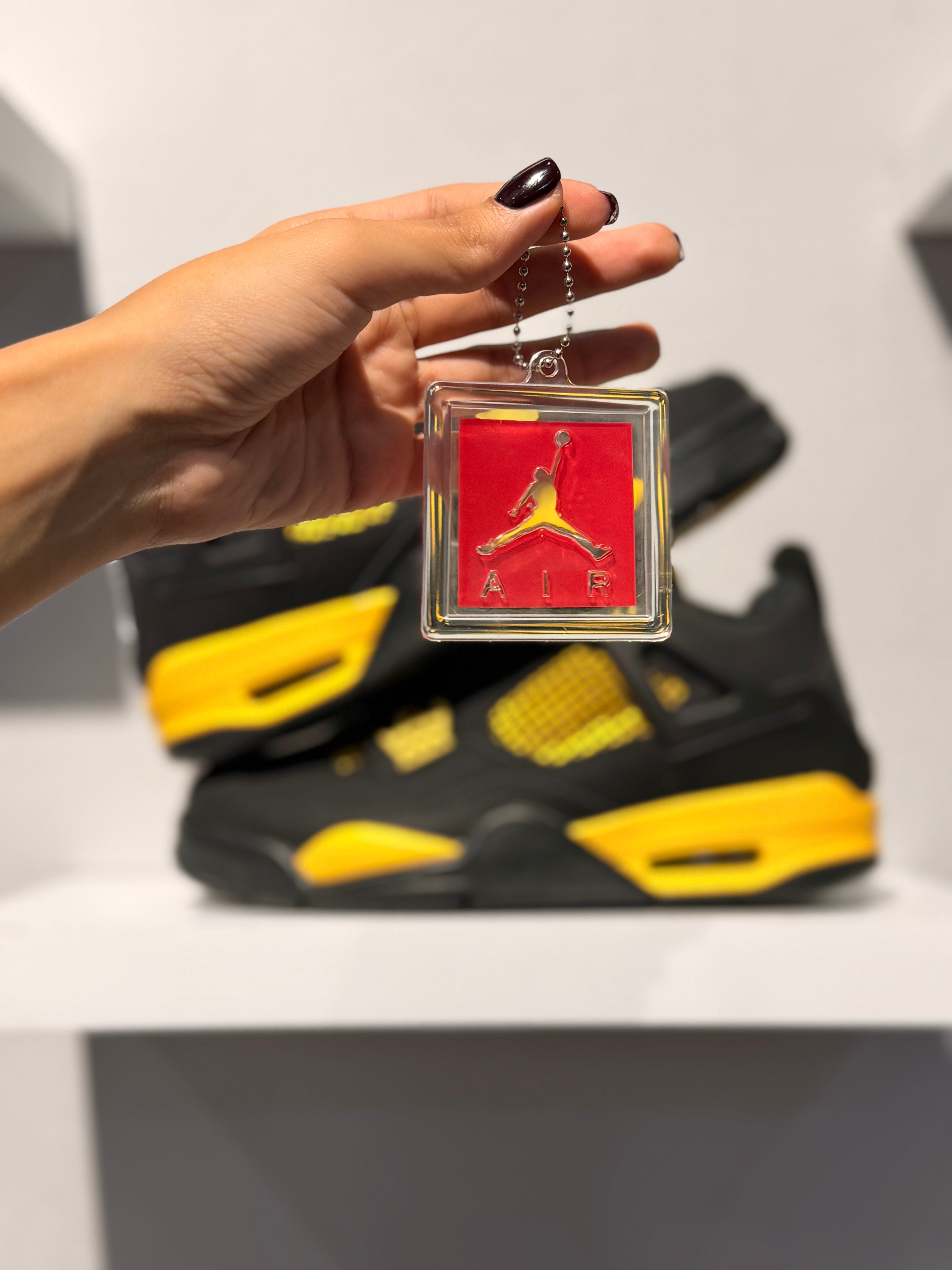 NIKE AIR JORDAN 4 RETRO YELLOW THUNDER