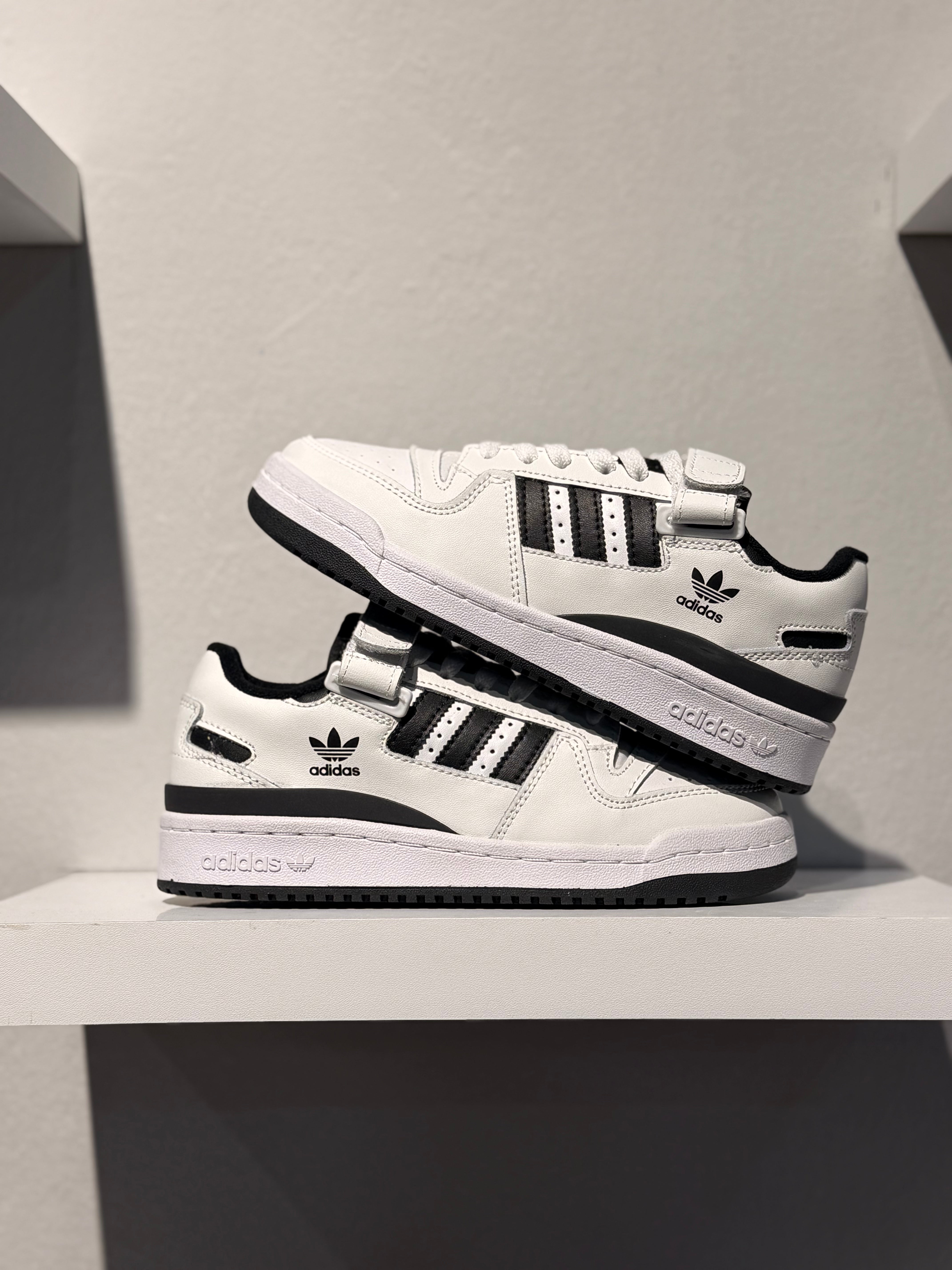 ADIDAS FORUM WHITE BLACK