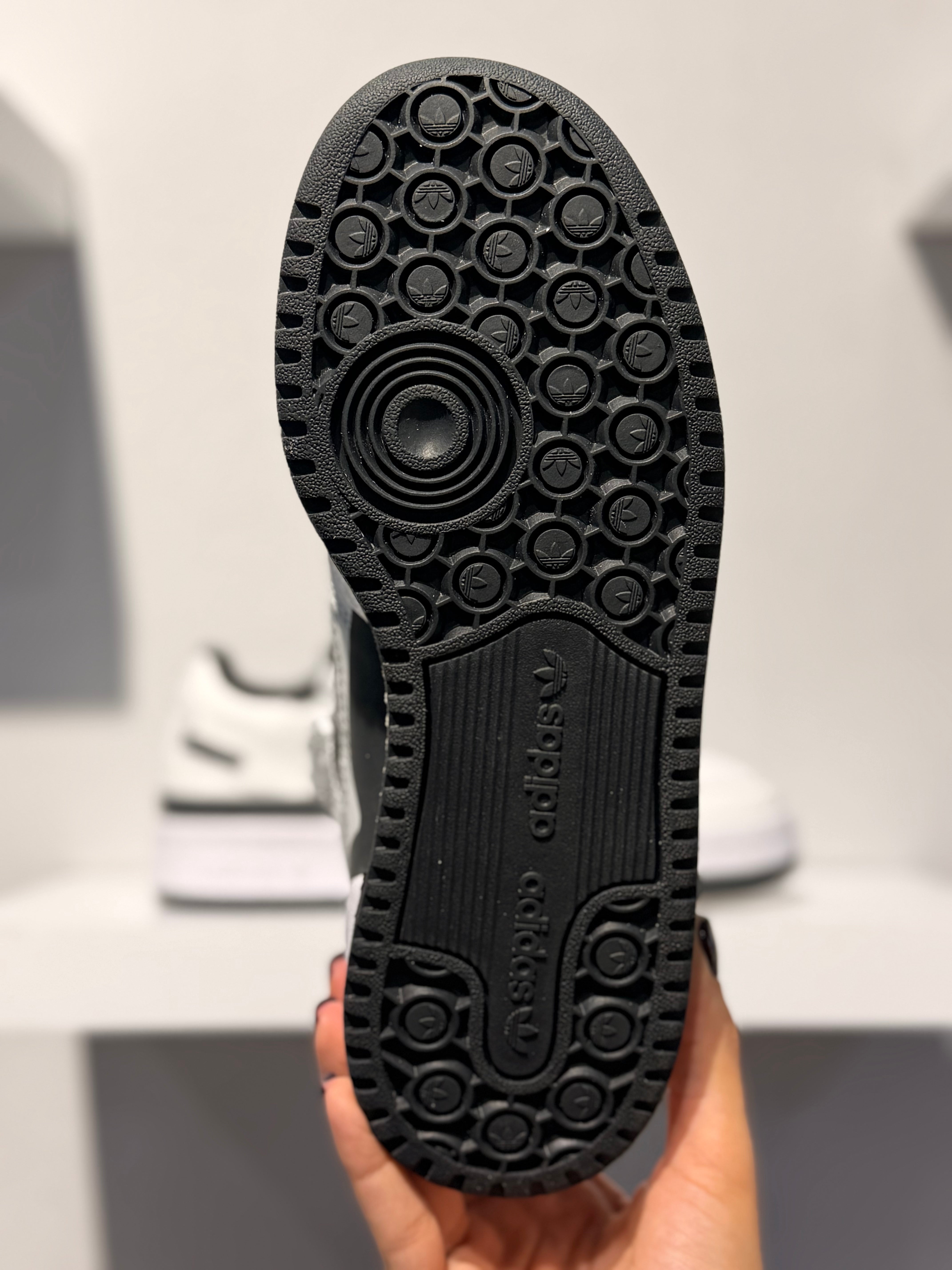 ADIDAS FORUM WHITE BLACK