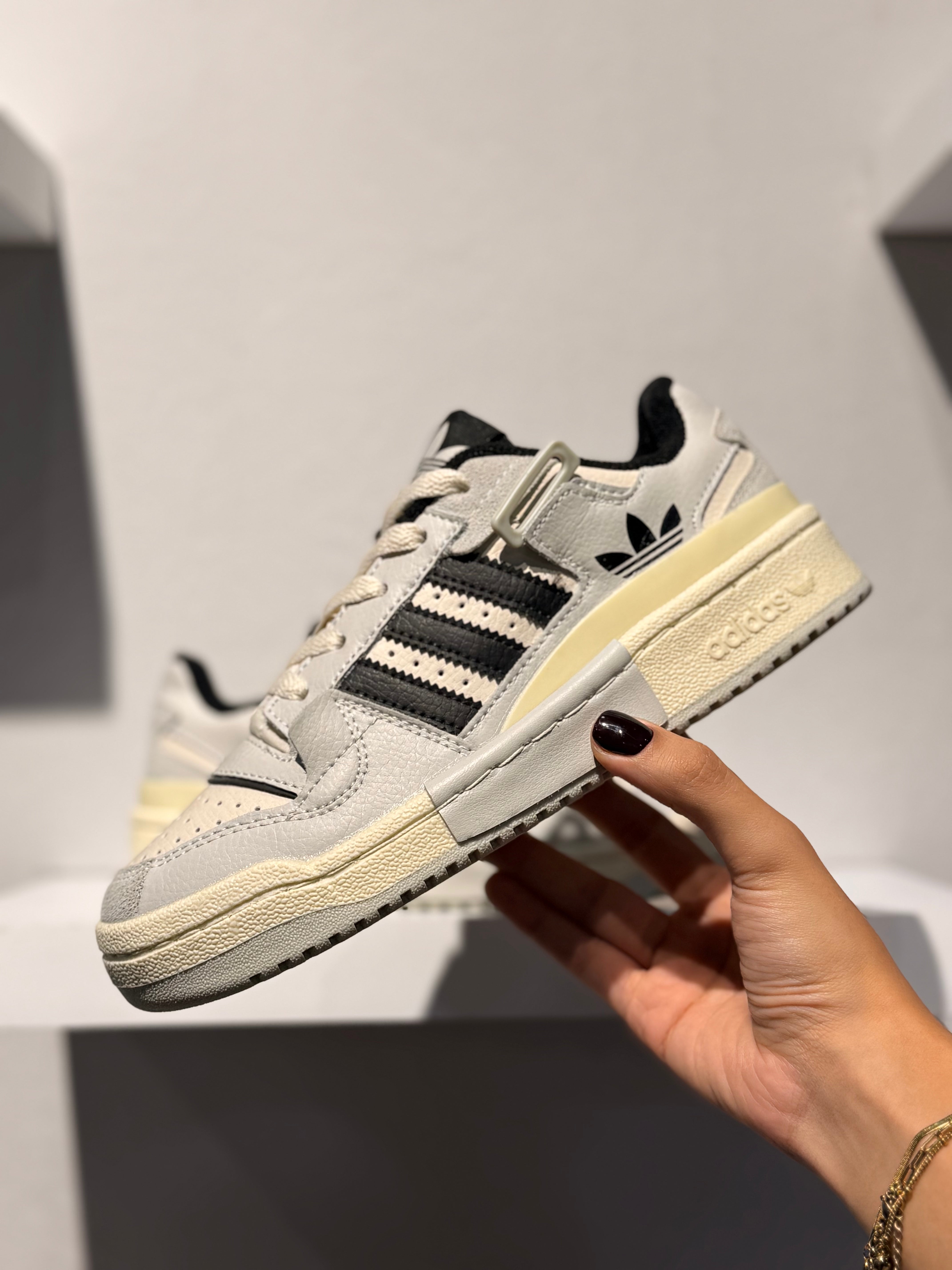 ADIDAS FORUM LOW