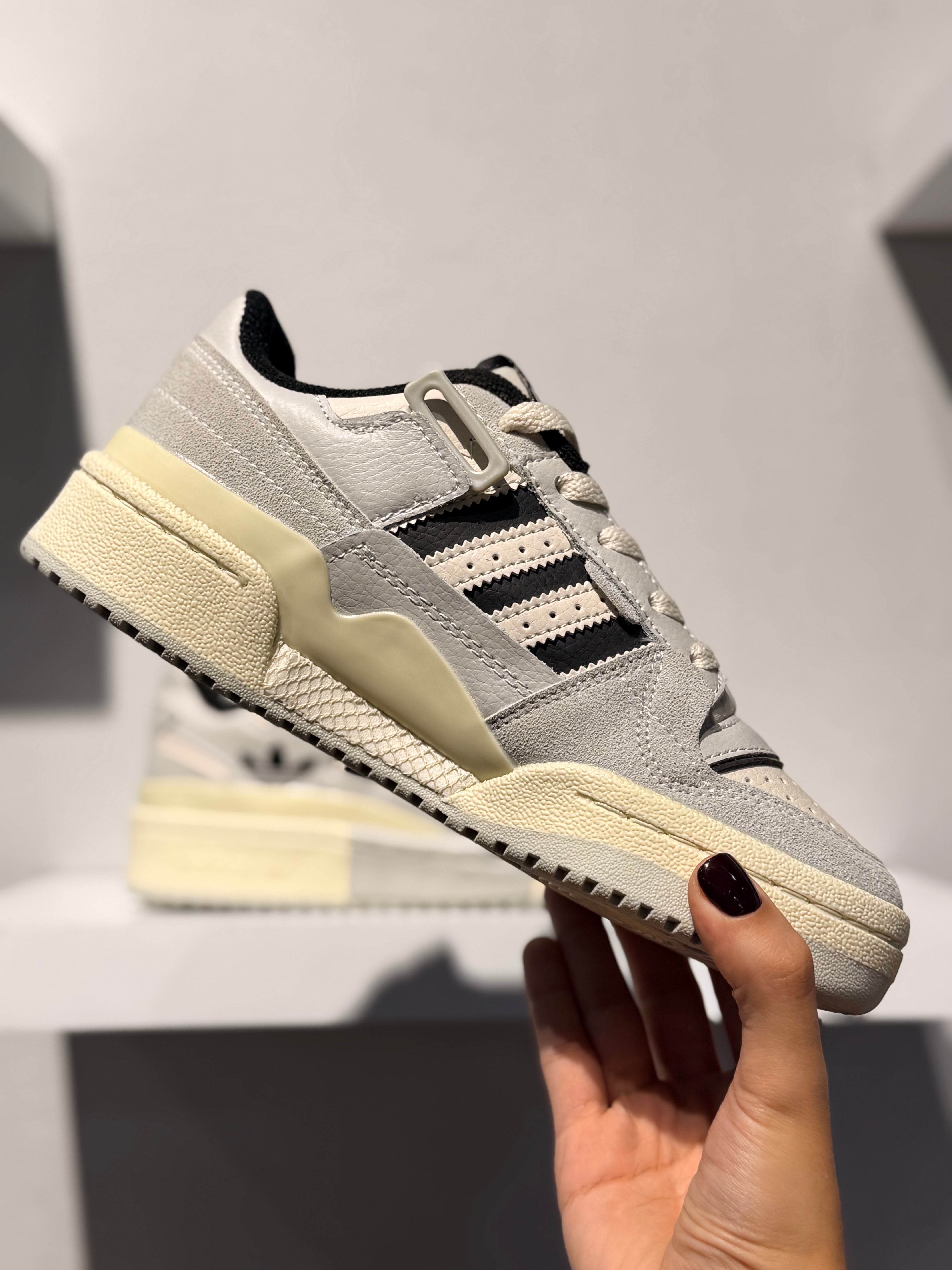 ADIDAS FORUM LOW