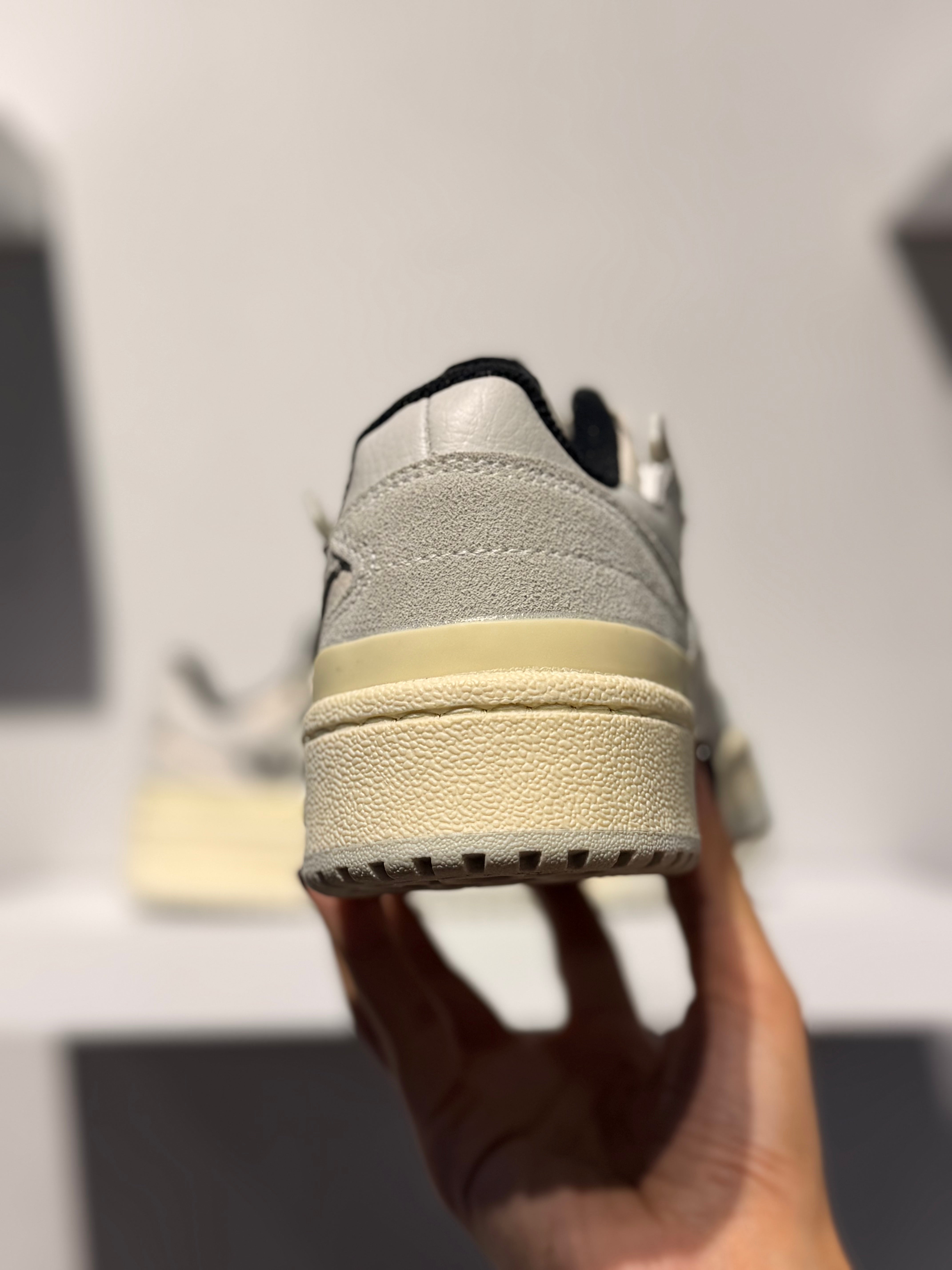 ADIDAS FORUM LOW