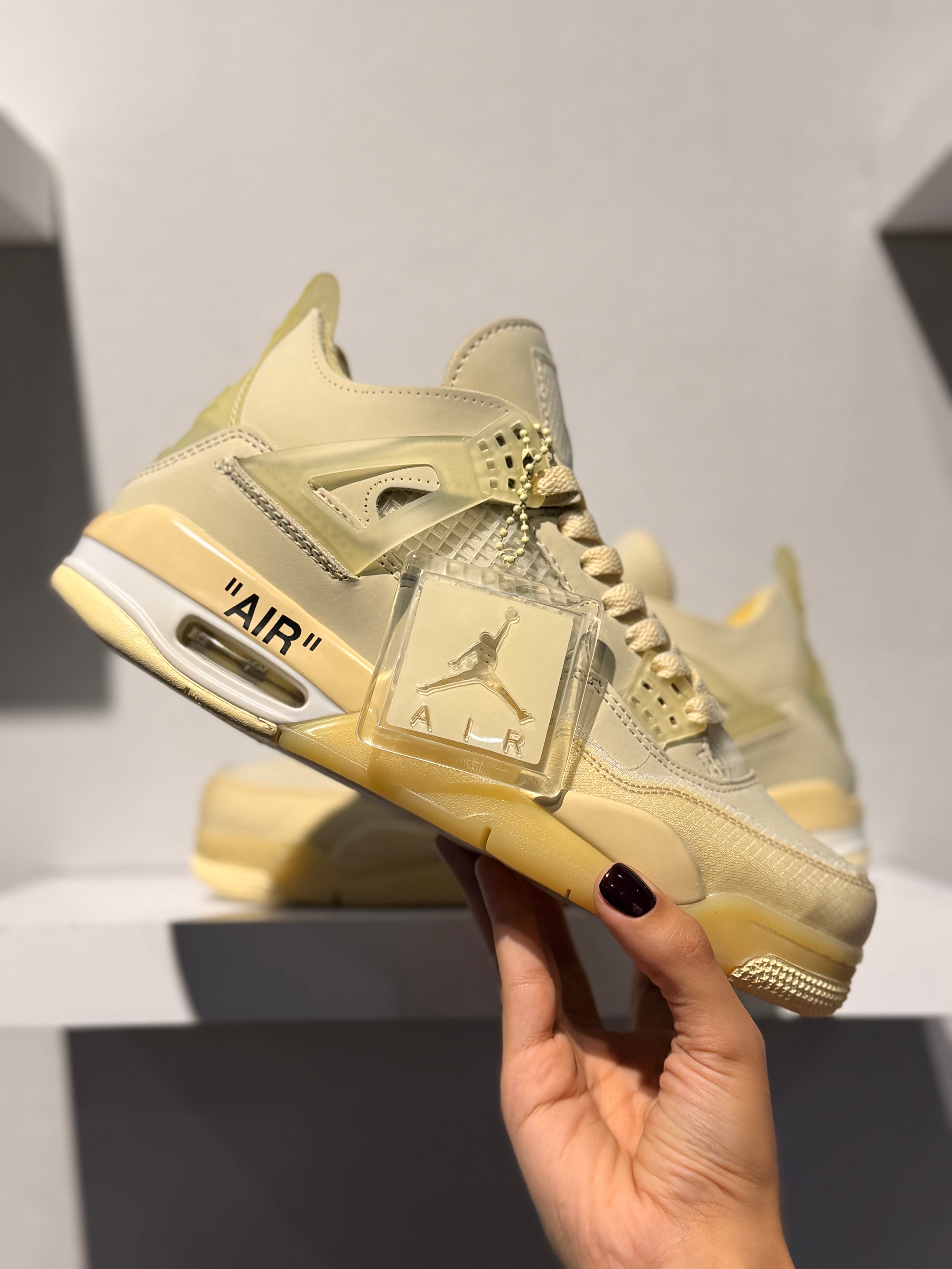 JORDAN 4 OFF WHITE