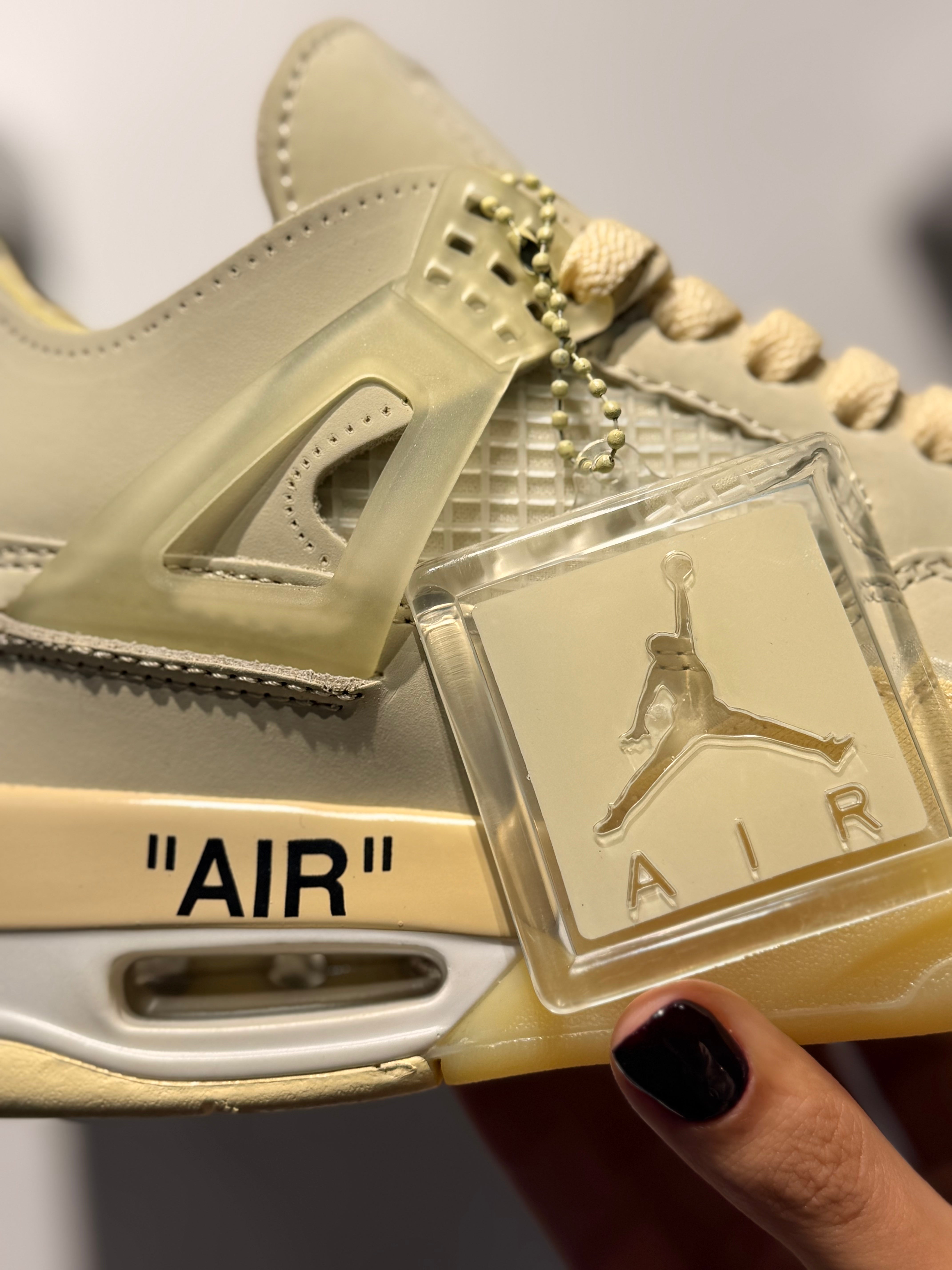 JORDAN 4 OFF WHITE