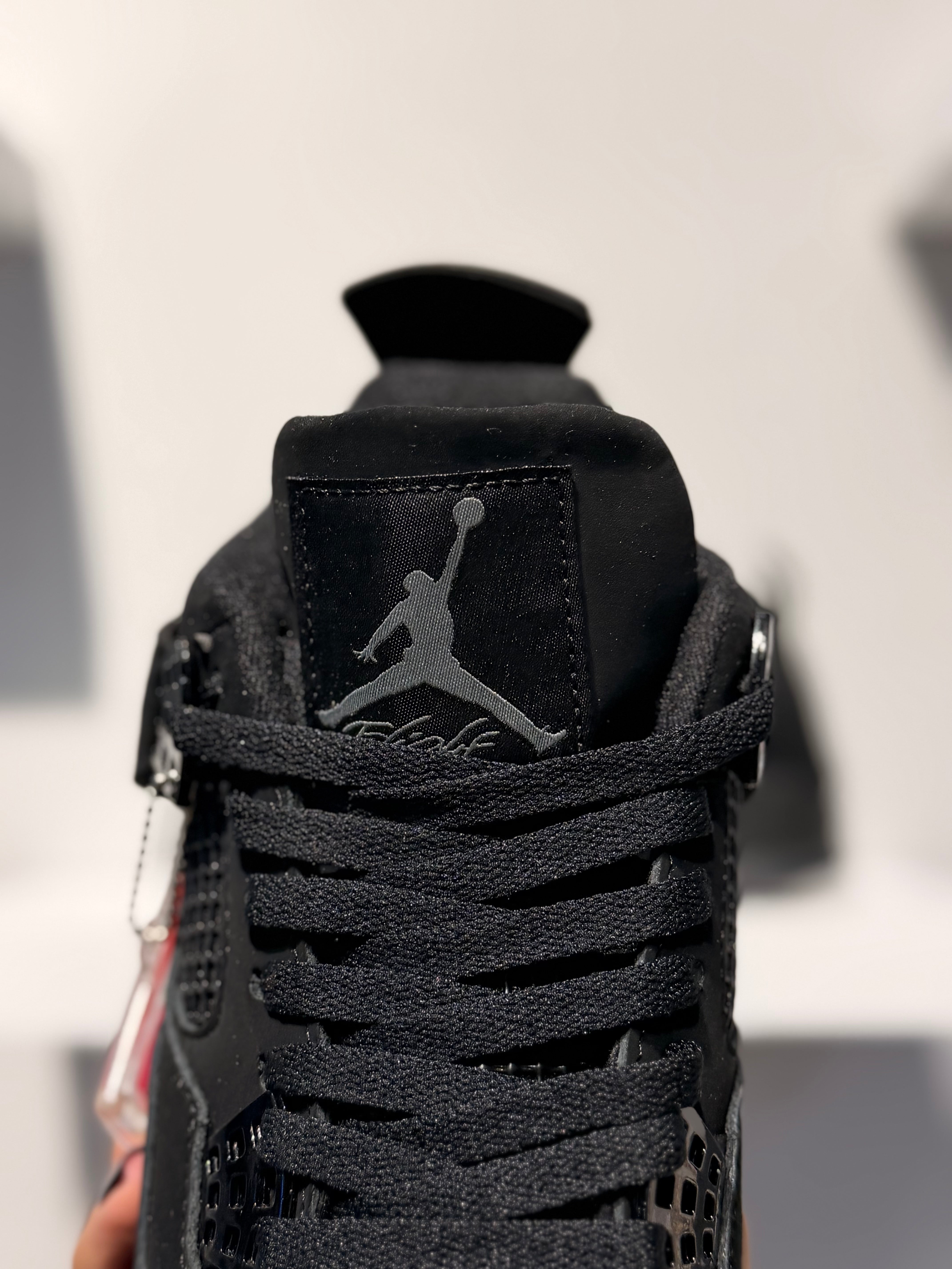 JORDAN 4 BLACK CAT