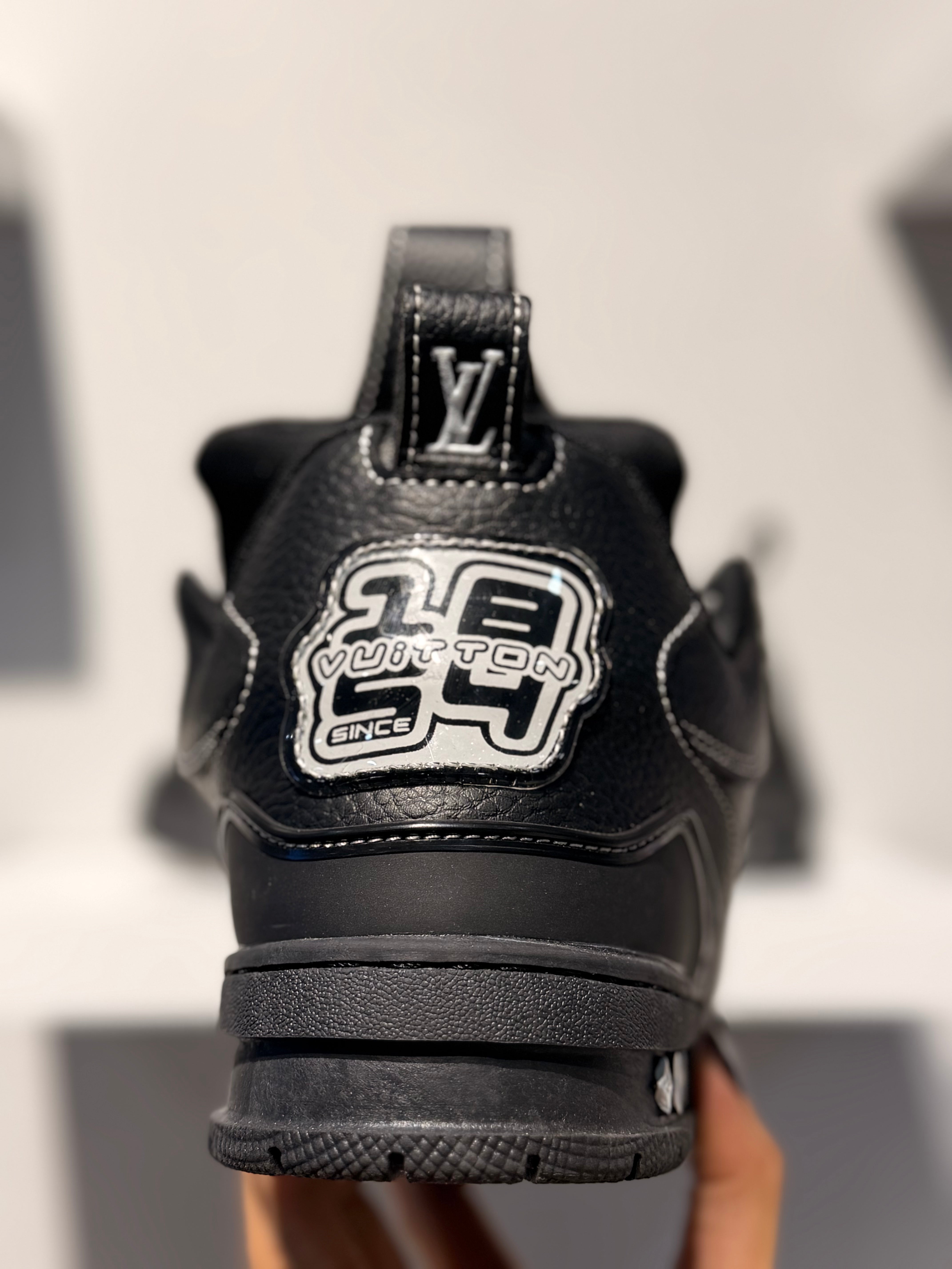 LOUIS VUITTON LV SKATE BLACK