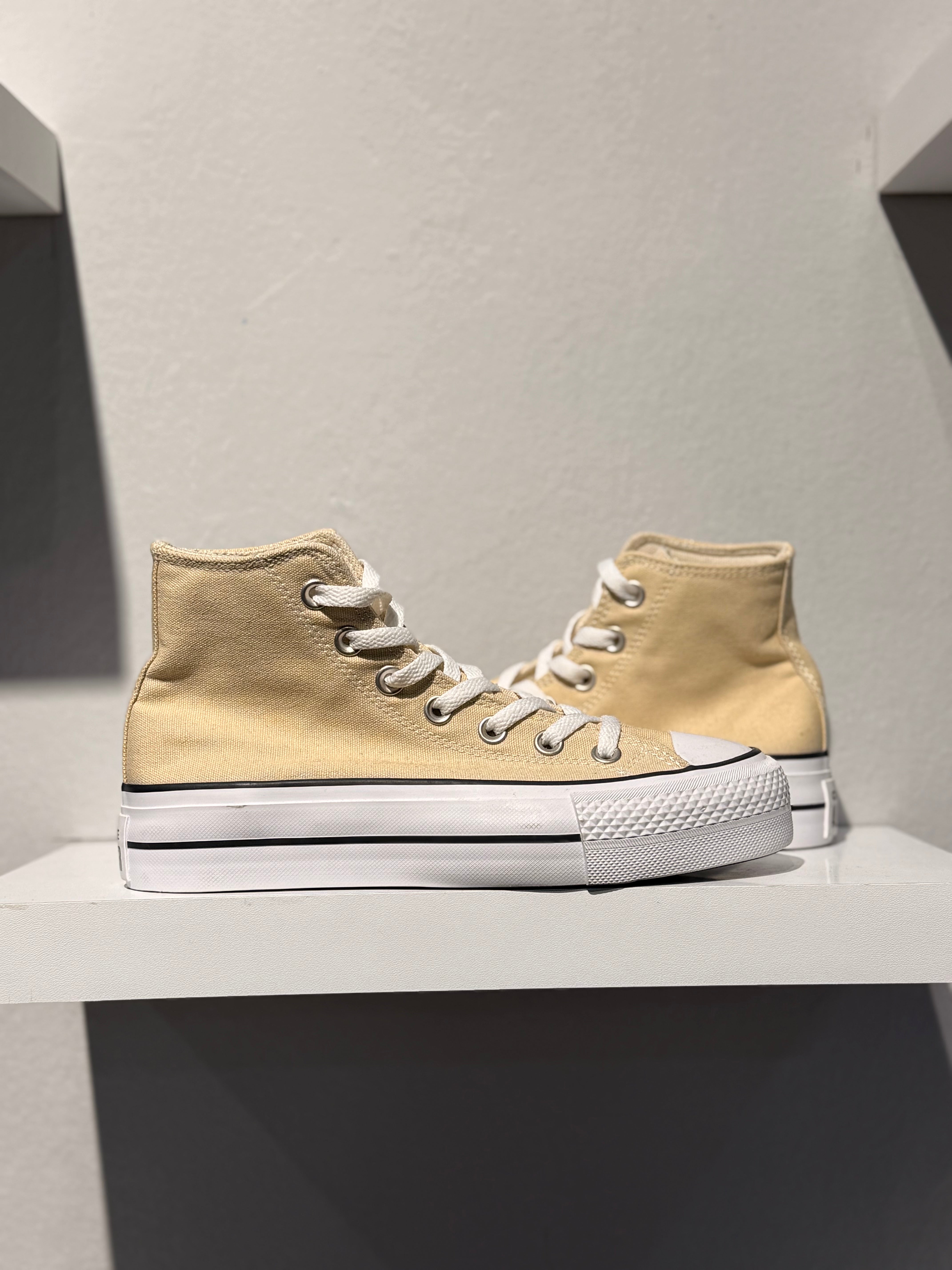 CONVERSE CHUCK TAYLOR