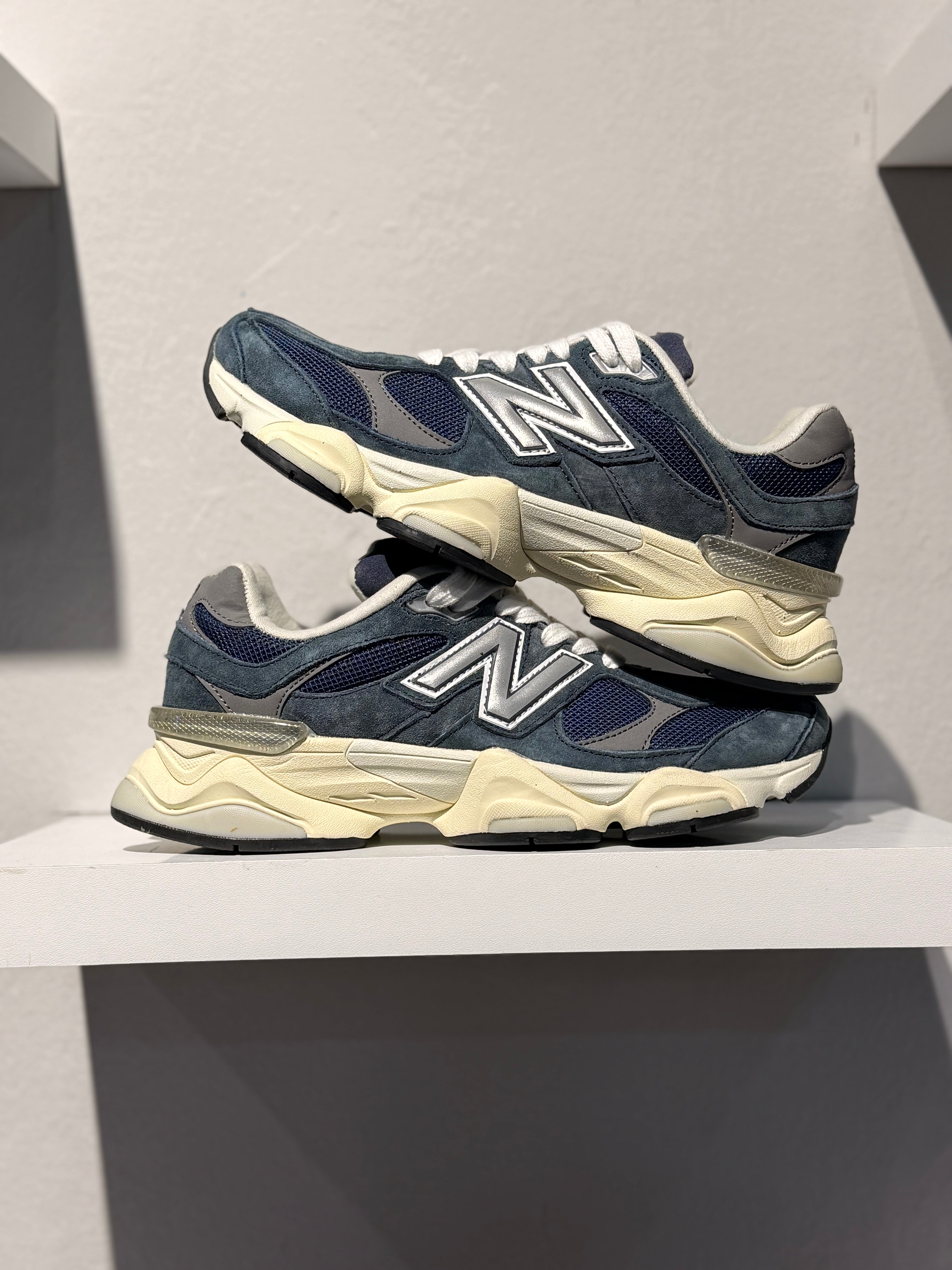 NEW BALANCE 9060 NATURAL INDIGO