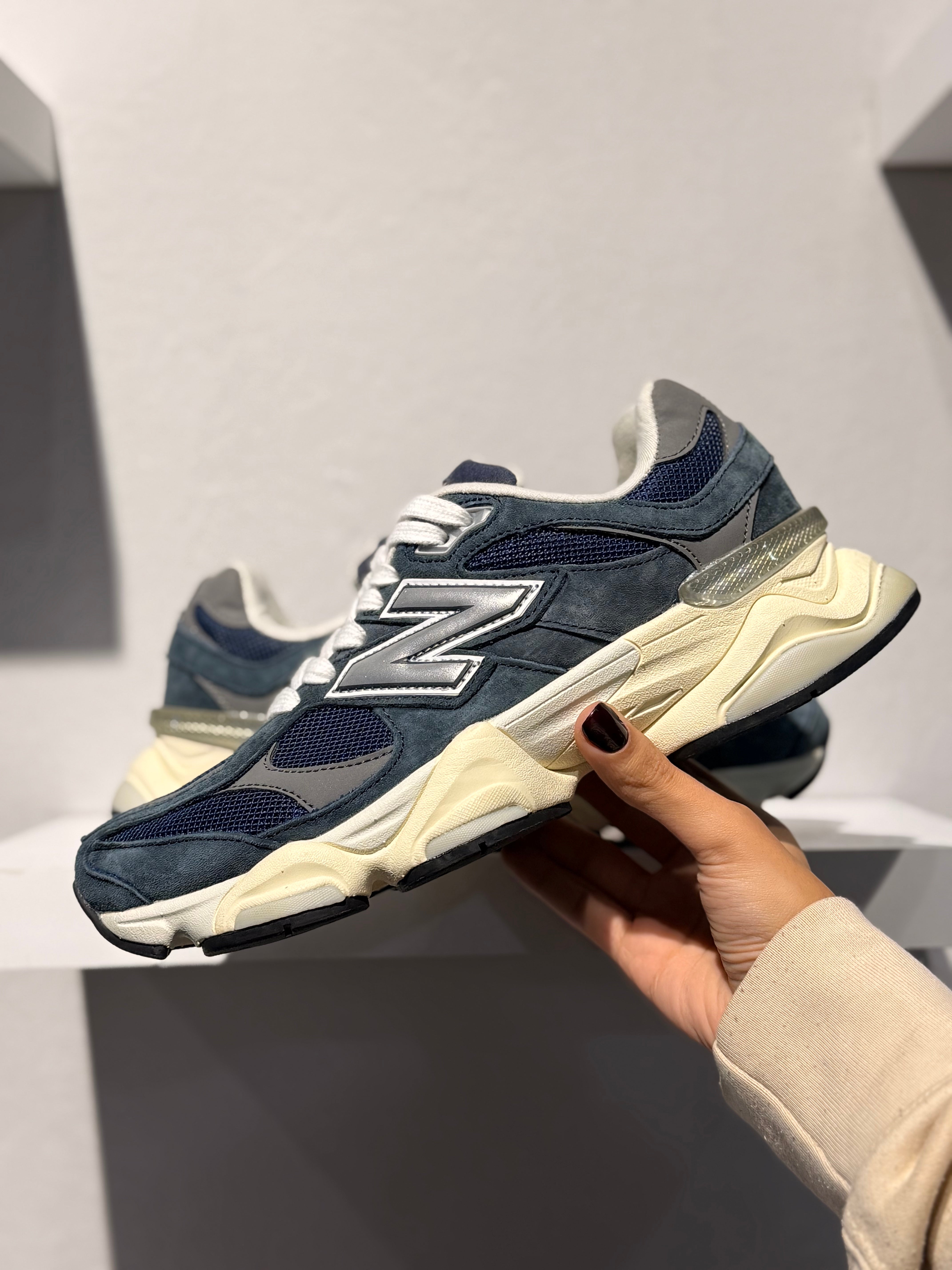 NEW BALANCE 9060 NATURAL INDIGO
