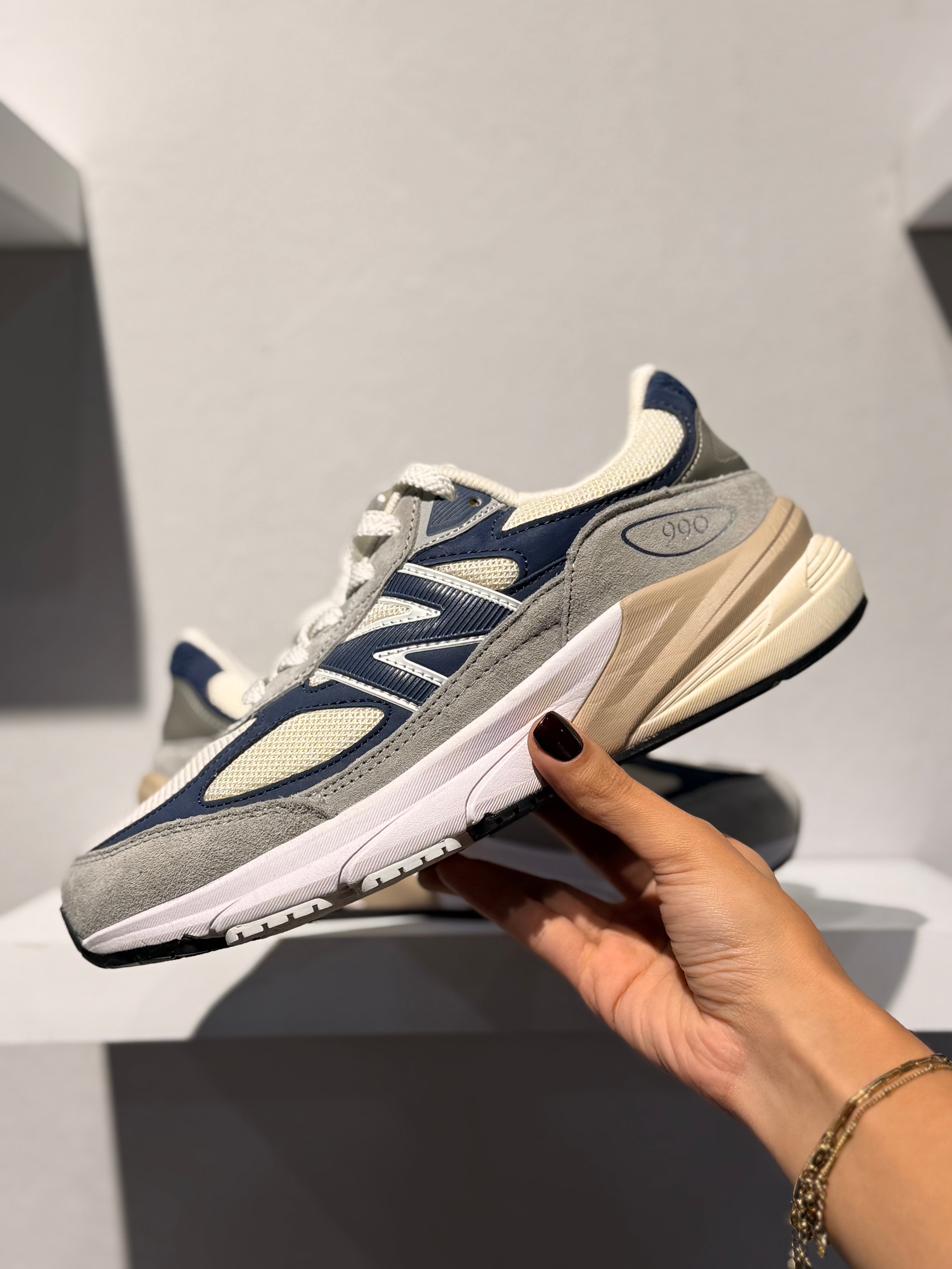 NEW BALANCE 990V6 GREY NAVY